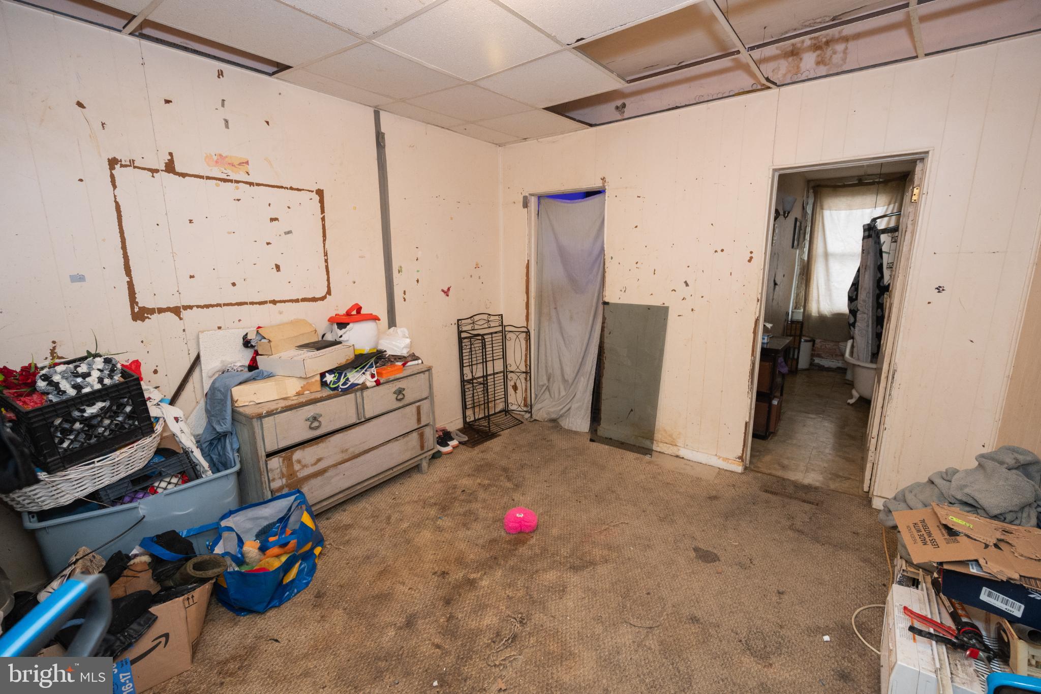 WASHINGTON VILLAGE - Residential