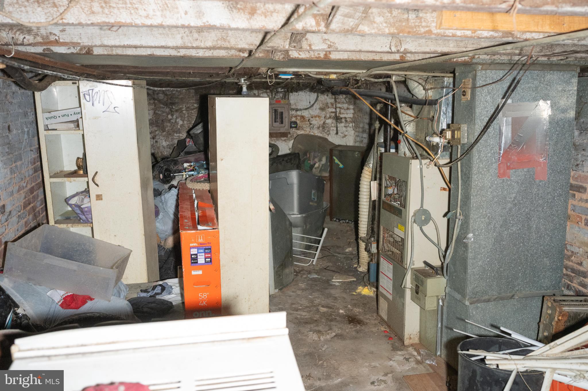 WASHINGTON VILLAGE - Residential