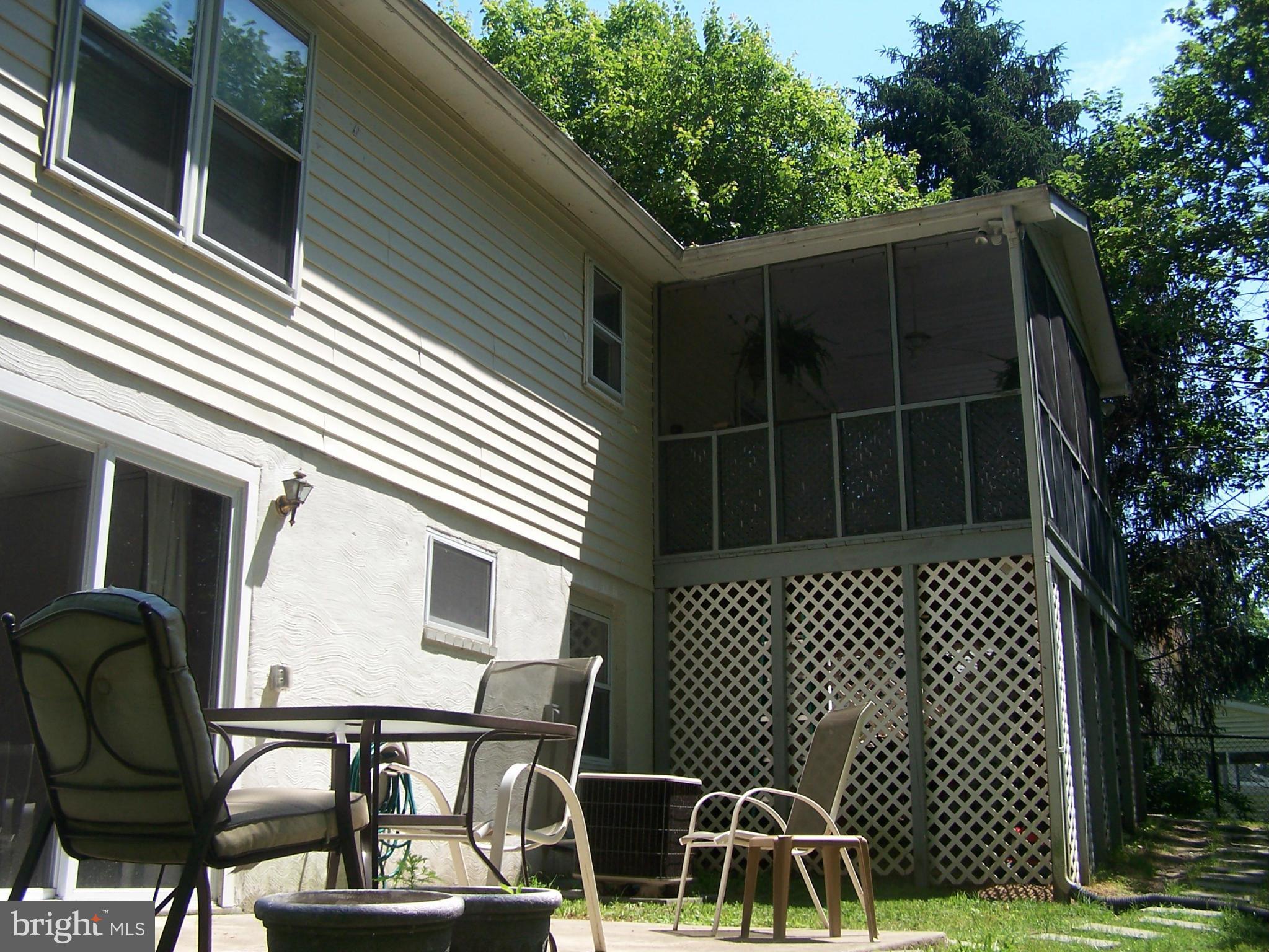 OLD BAYSIDE - Residential