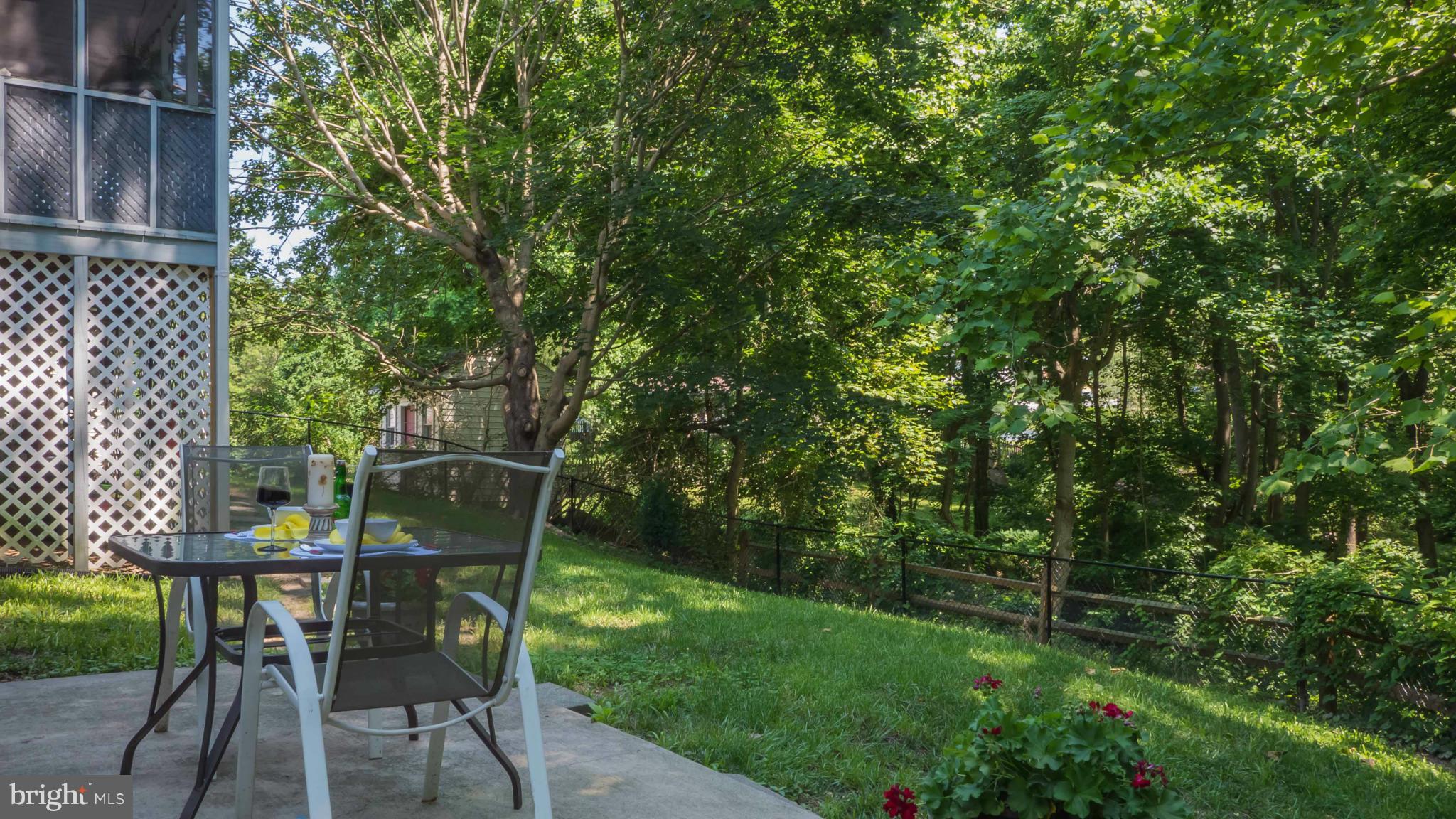 OLD BAYSIDE - Residential