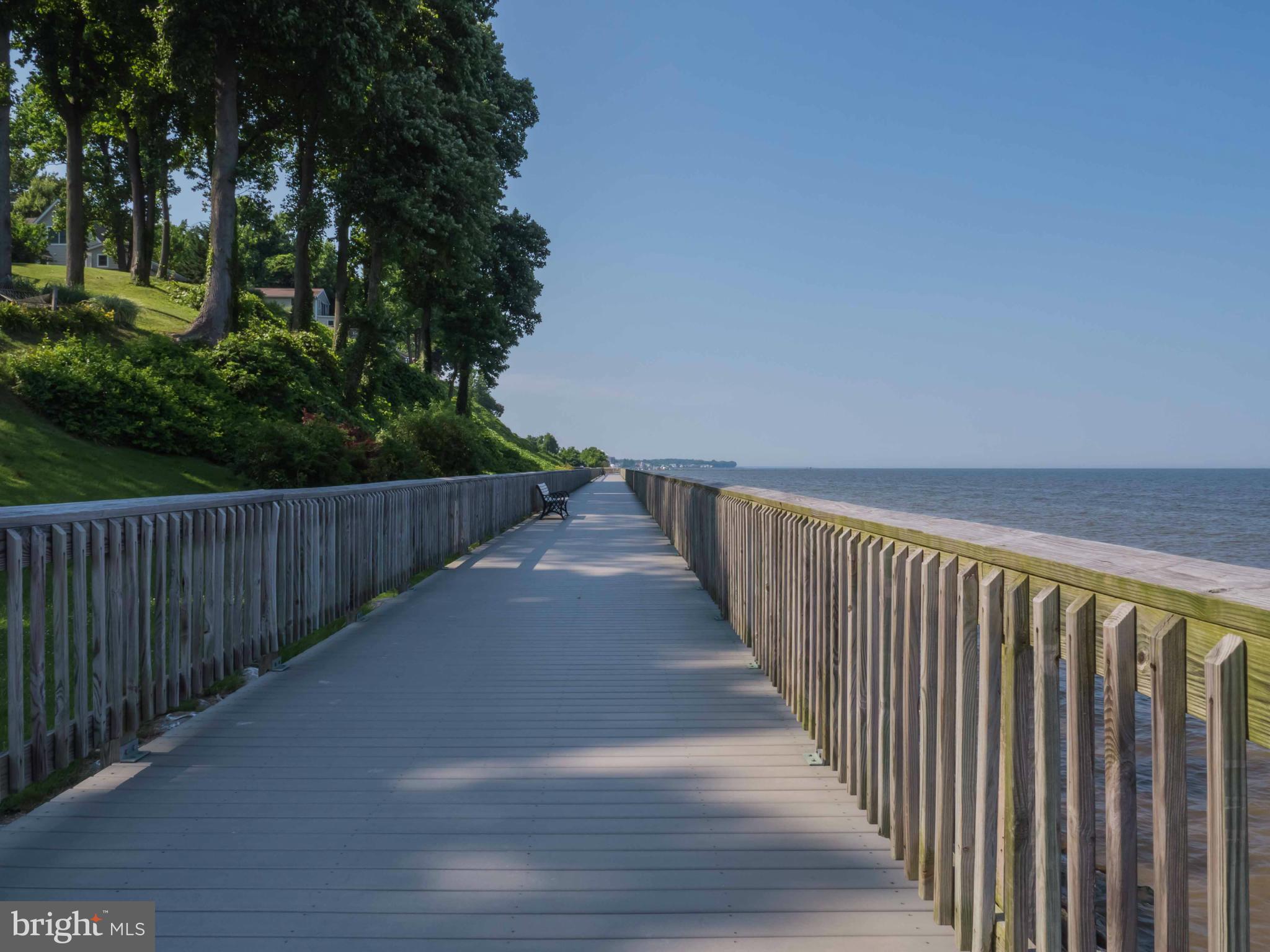 OLD BAYSIDE - Residential