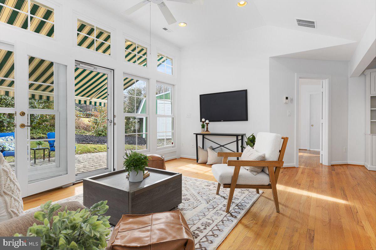 PINES ON THE SEVERN - Residential