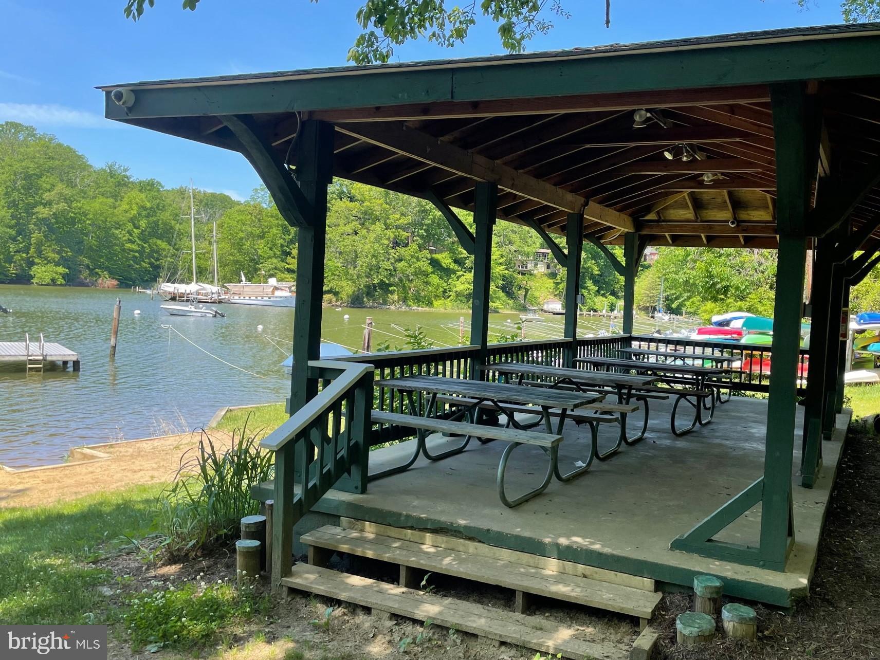 PINES ON THE SEVERN - Residential