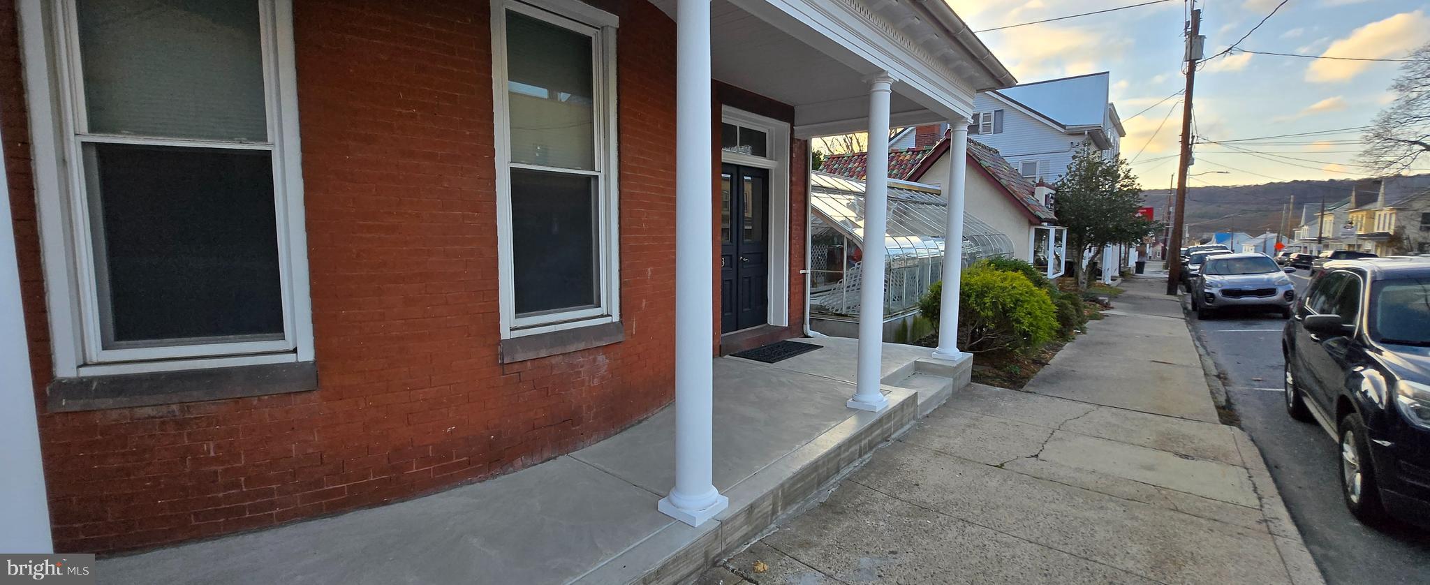 213 W MARKET STREET 2R