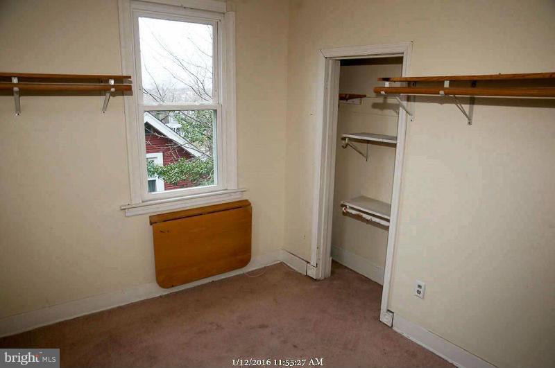 LAURAVILLE HISTORIC DISTRICT - Residential