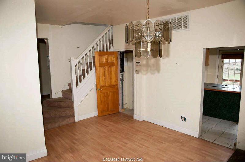 LAURAVILLE HISTORIC DISTRICT - Residential