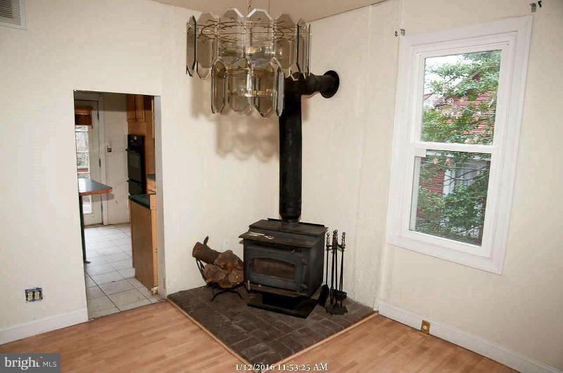 LAURAVILLE HISTORIC DISTRICT - Residential