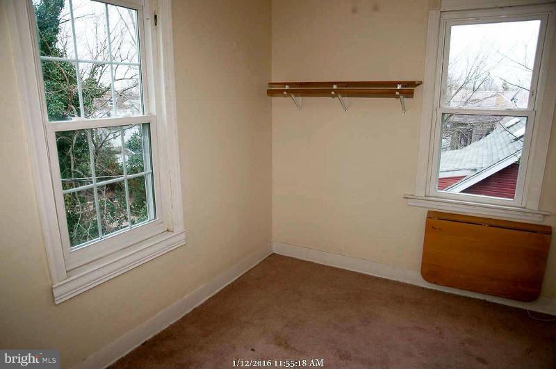 LAURAVILLE HISTORIC DISTRICT - Residential