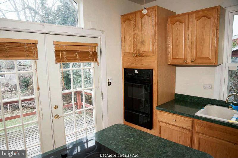 LAURAVILLE HISTORIC DISTRICT - Residential