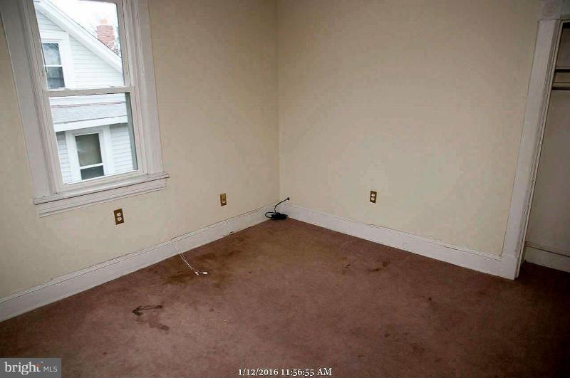 LAURAVILLE HISTORIC DISTRICT - Residential