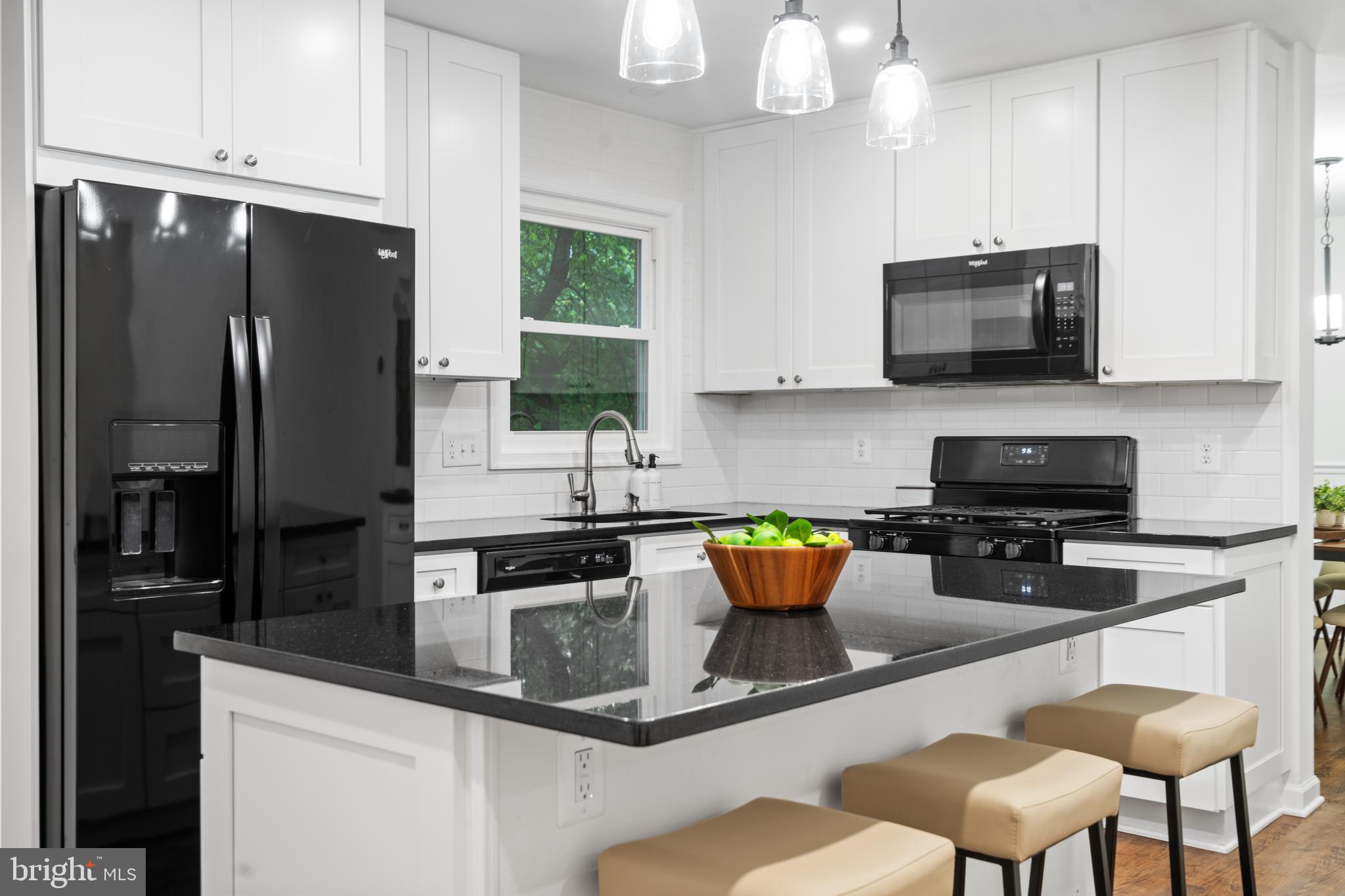 ROLLING VALLEY - Residential