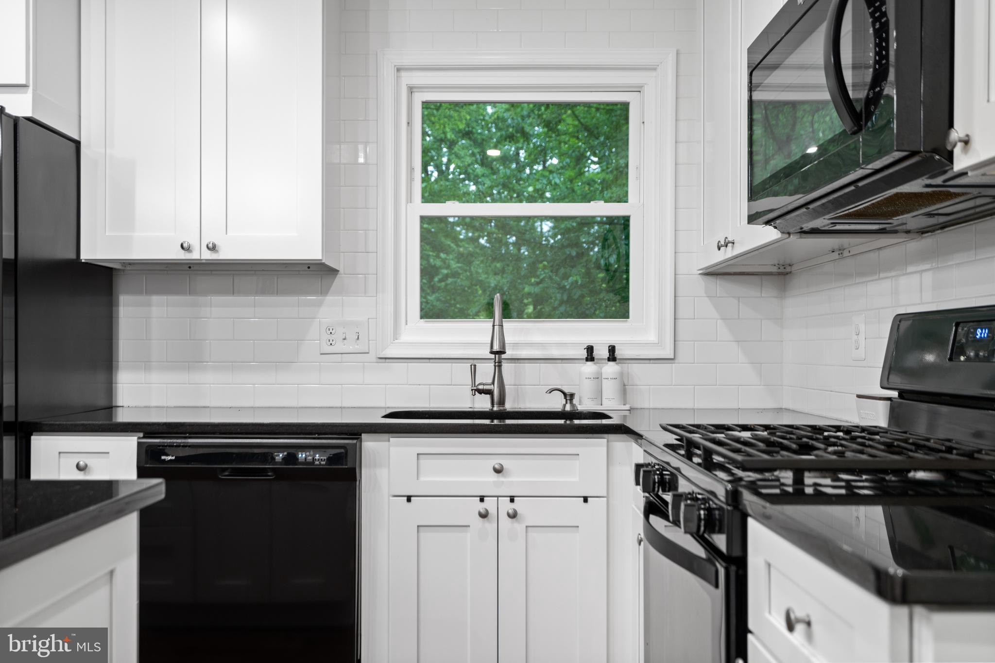 ROLLING VALLEY - Residential