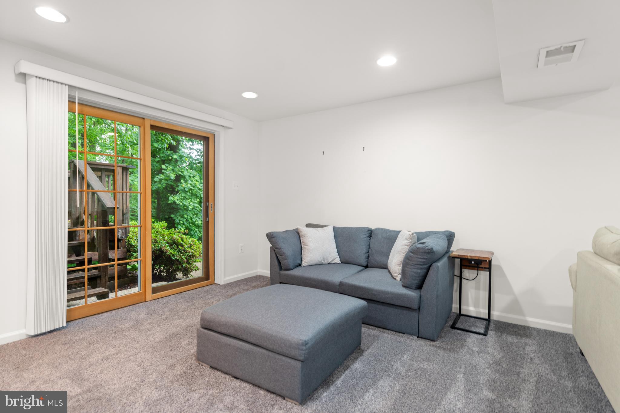 ROLLING VALLEY - Residential