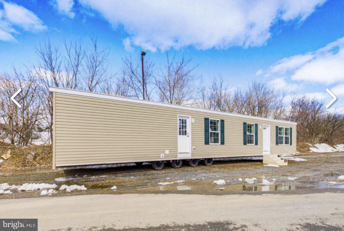 2187 LINCOLN HIGHWAY E LOT 9