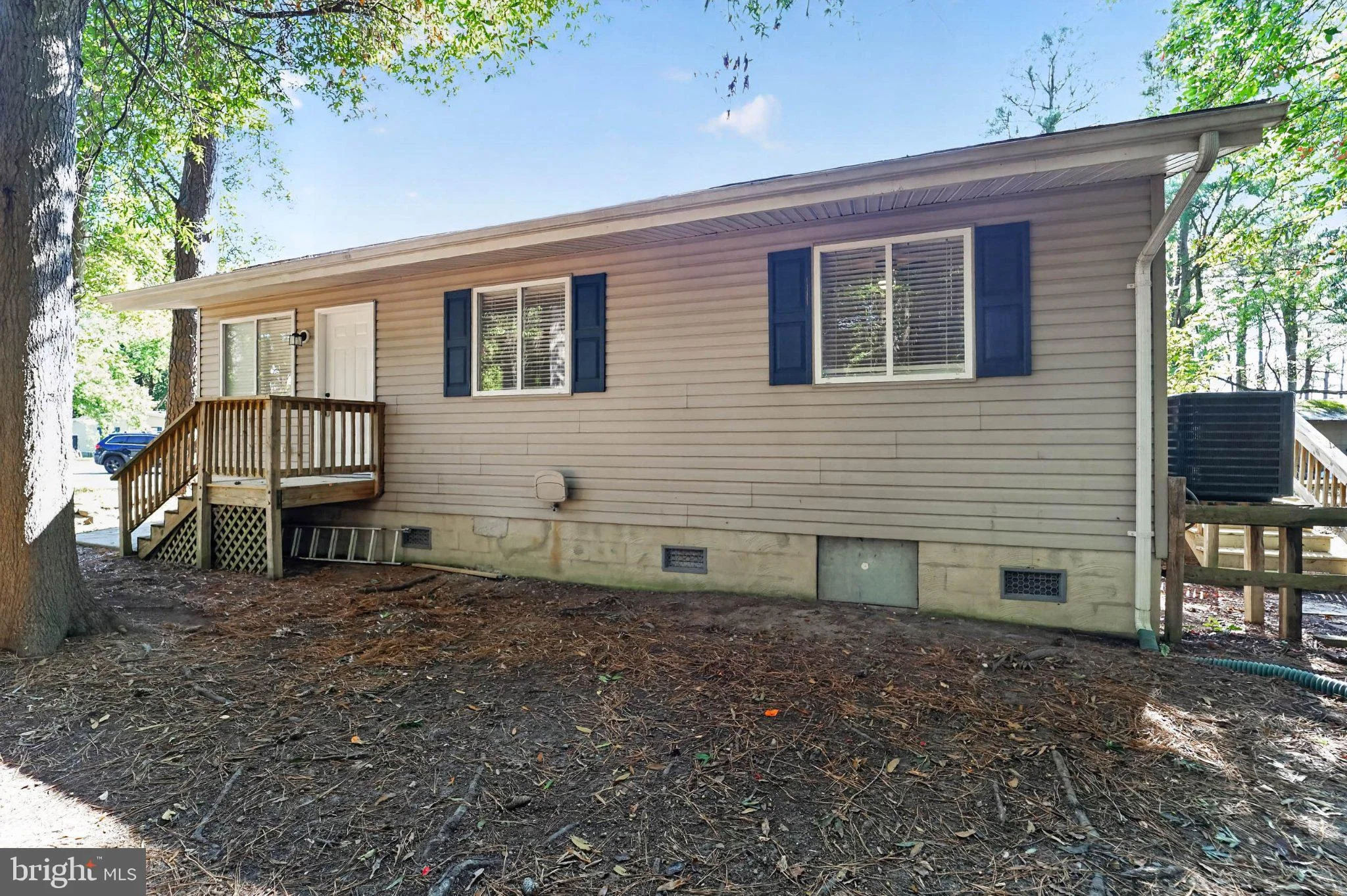116 Watermans Court