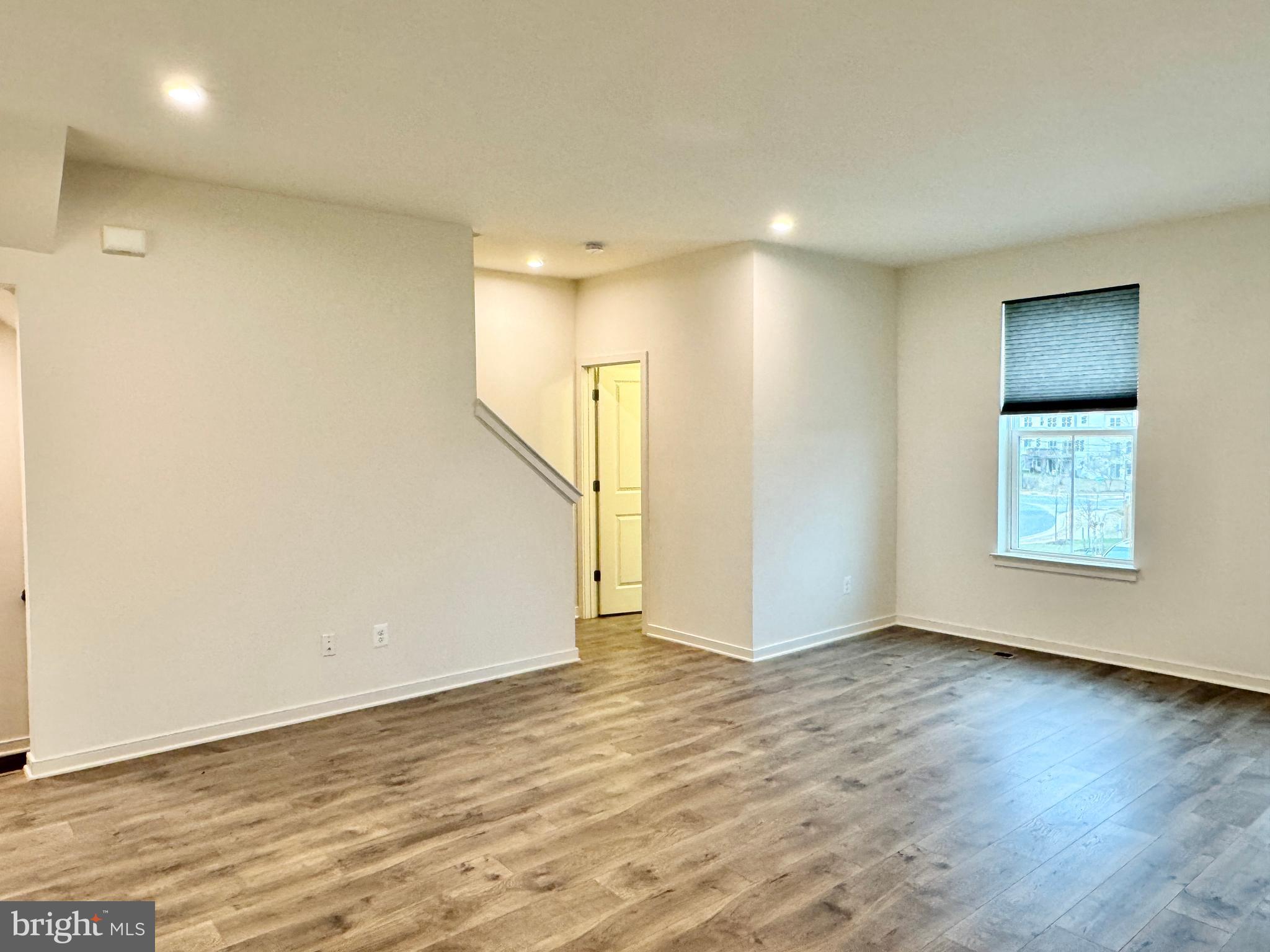 CHERRYVIEW LANDING - Residential Lease