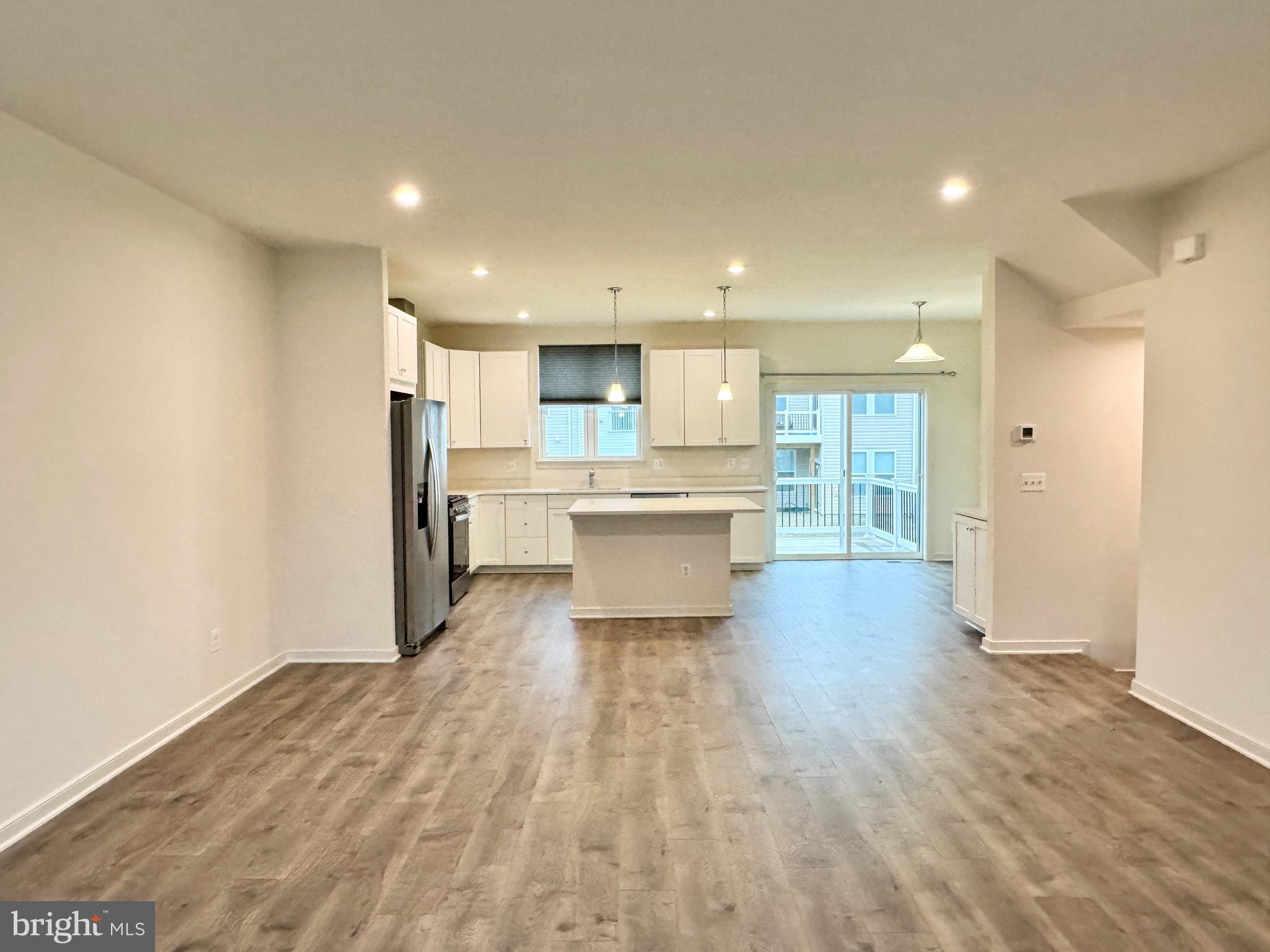 CHERRYVIEW LANDING - Residential Lease