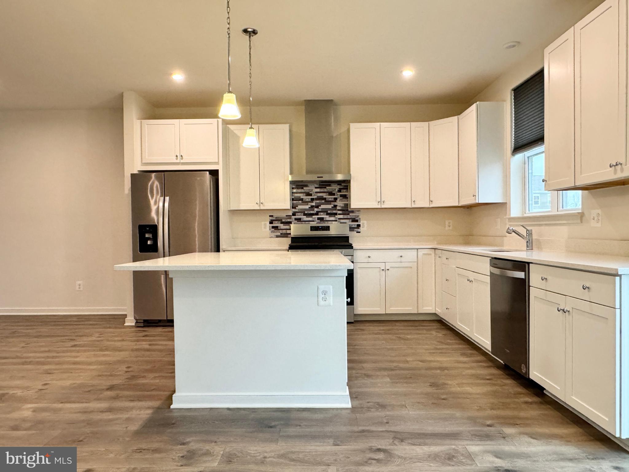 CHERRYVIEW LANDING - Residential Lease