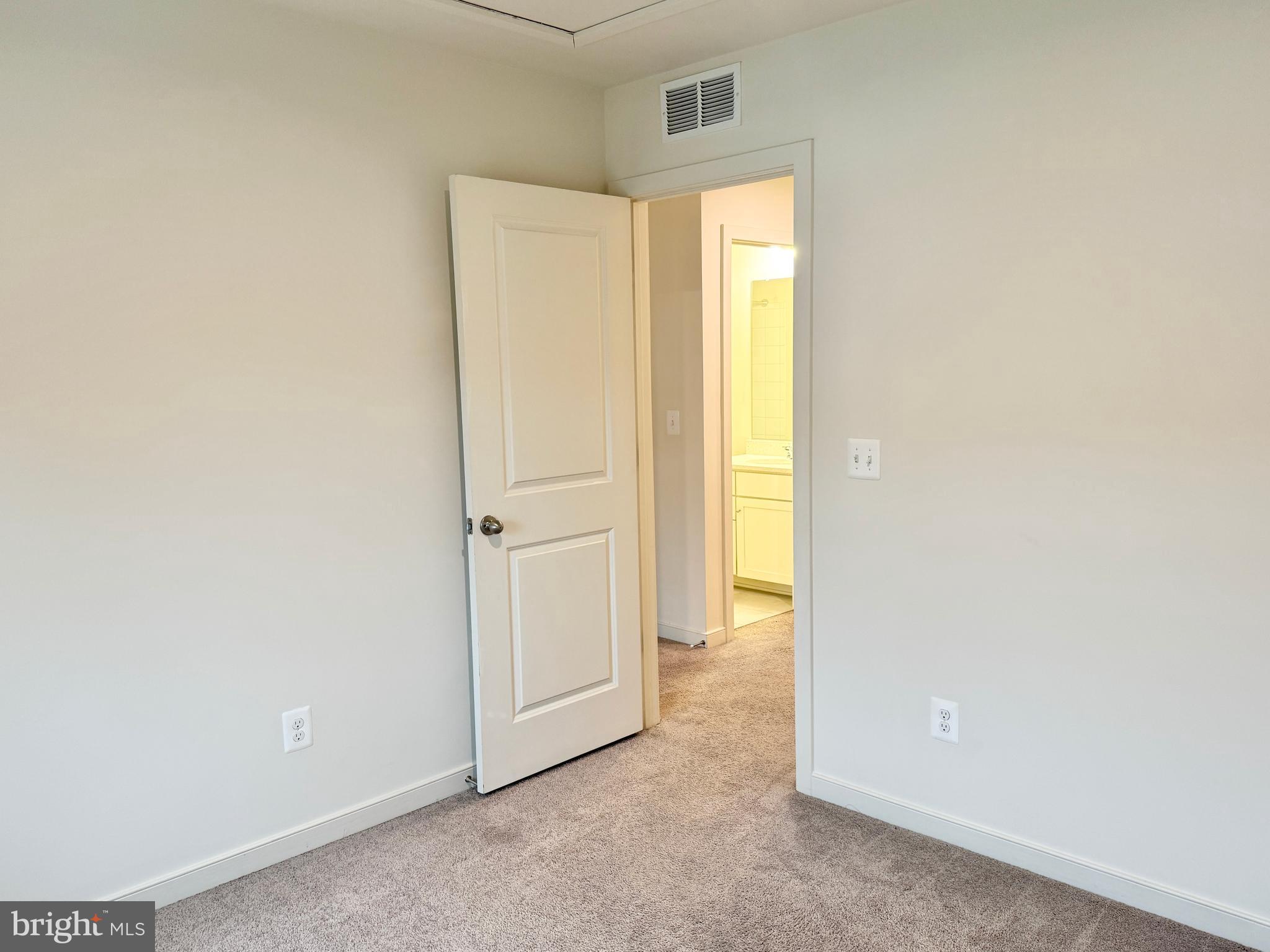 CHERRYVIEW LANDING - Residential Lease