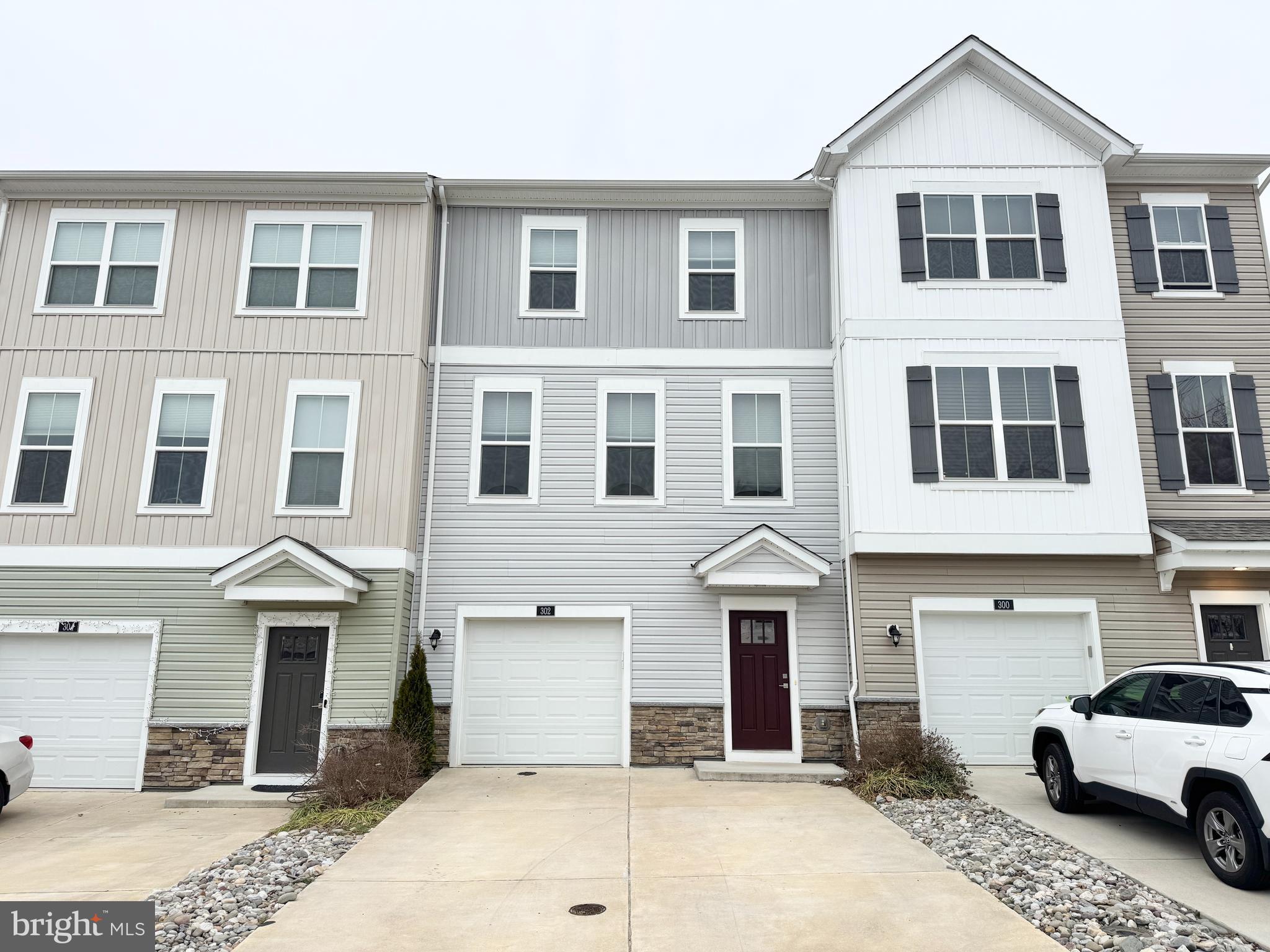 CHERRYVIEW LANDING - Residential Lease