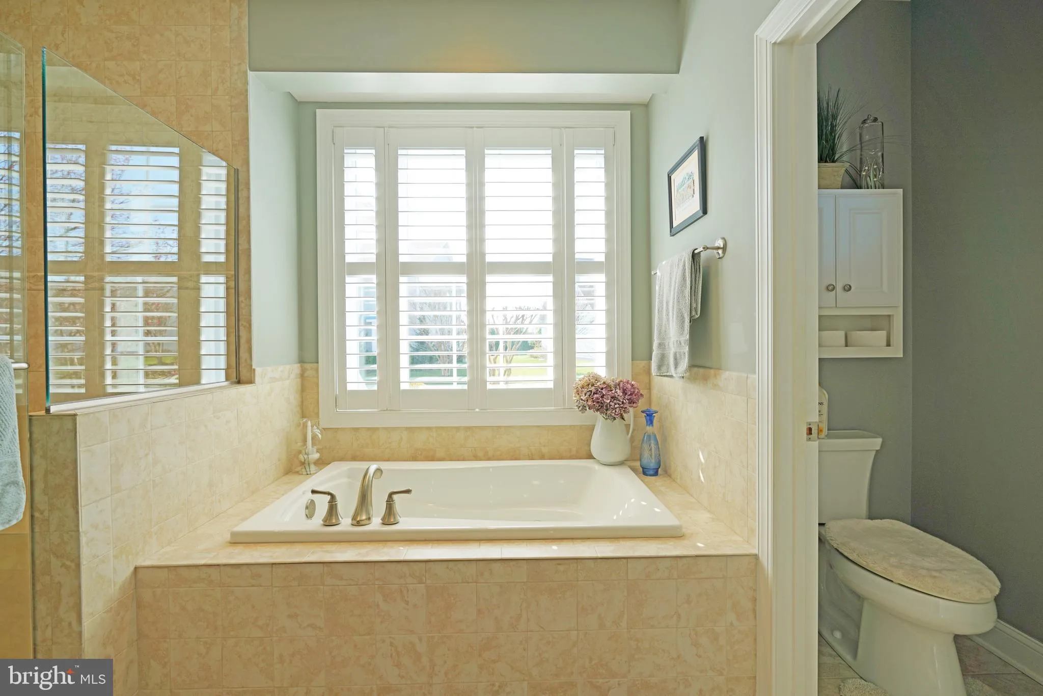 Lewes, Delaware 19958, United States, 5 Bedrooms Bedrooms, ,4 BathroomsBathrooms,Residential,Contingent,104853