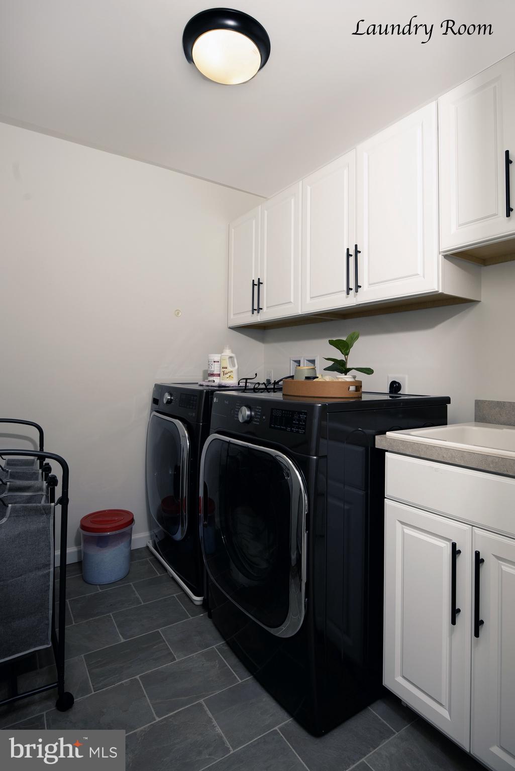 COOL SPRINGS AT CHARLESTOWN - Residential