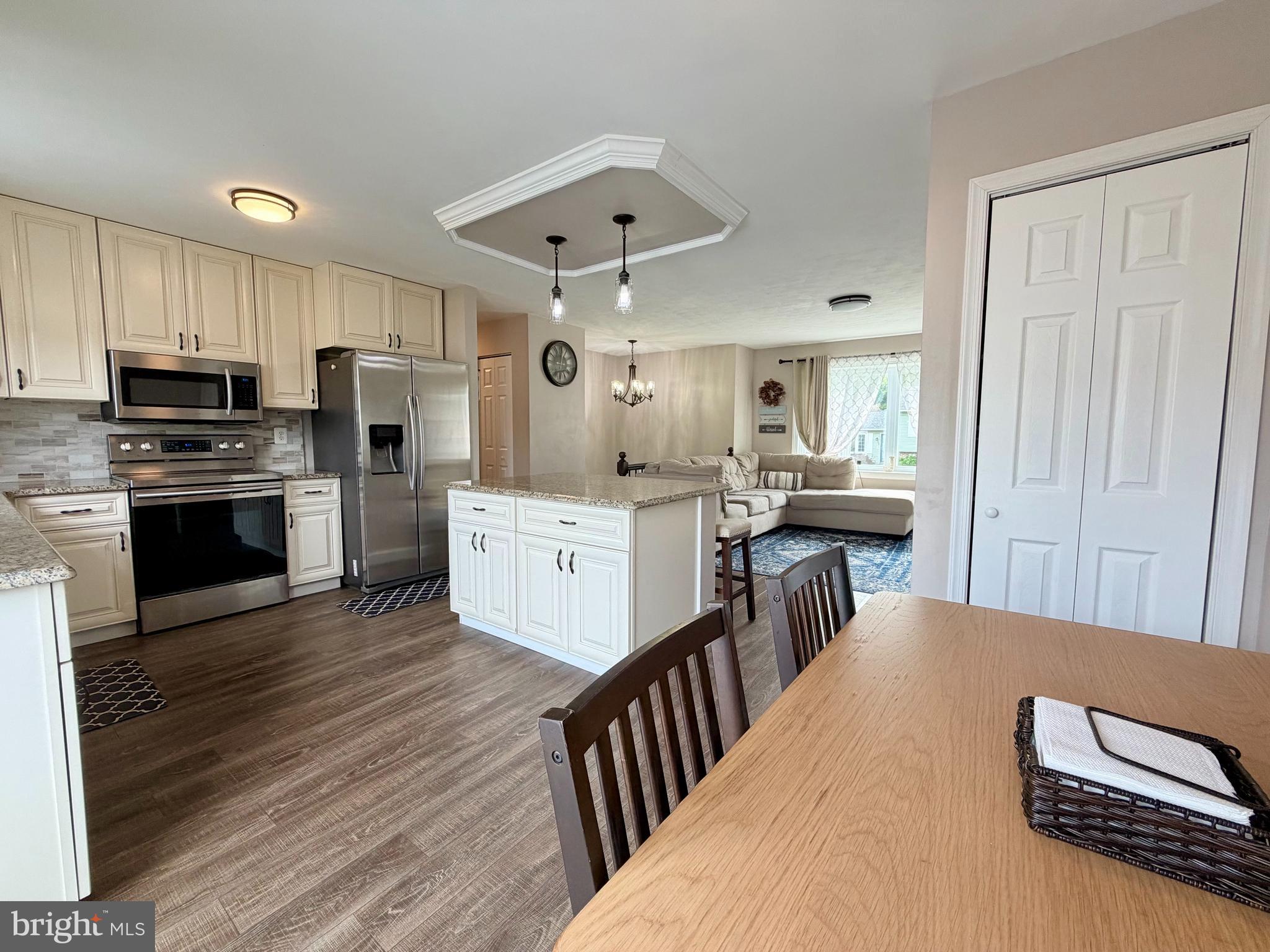107 WALDEN WAY