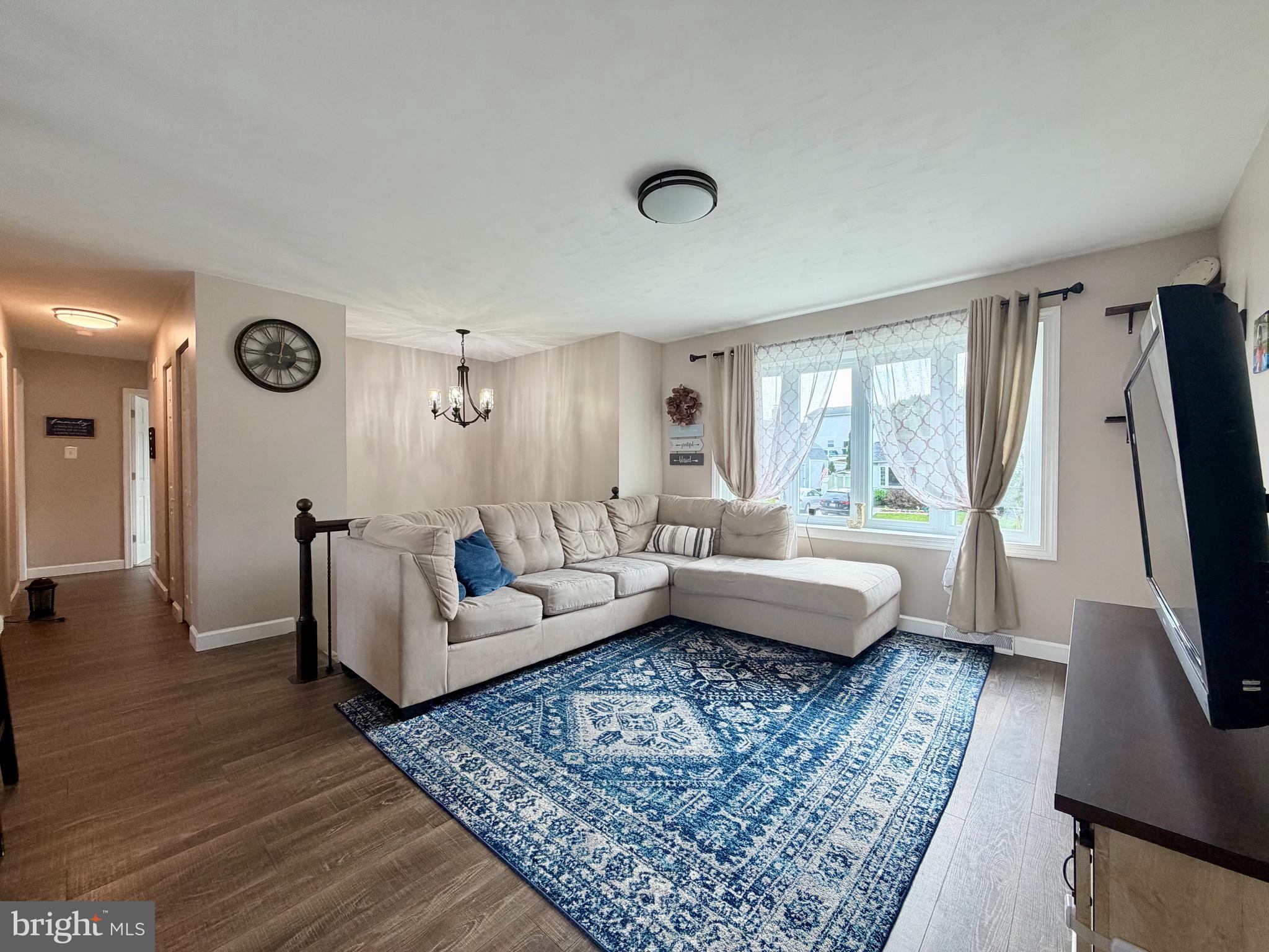 107 WALDEN WAY