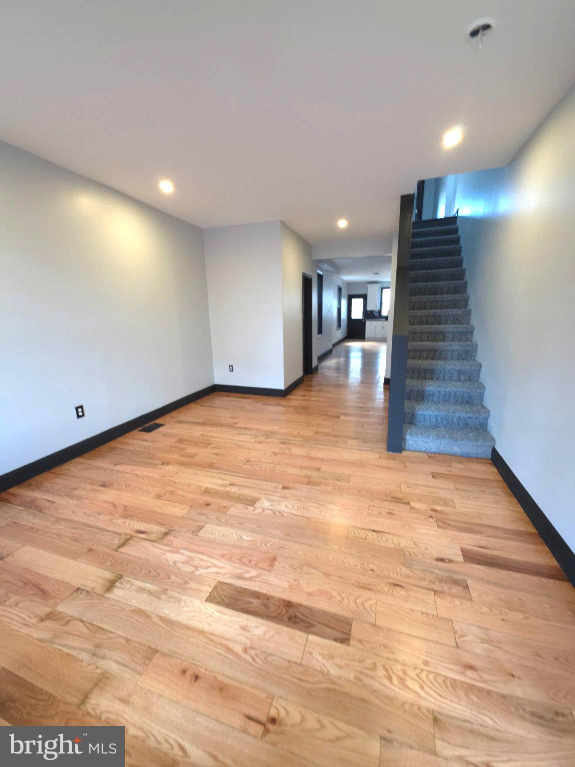 FRANKFORD - Residential