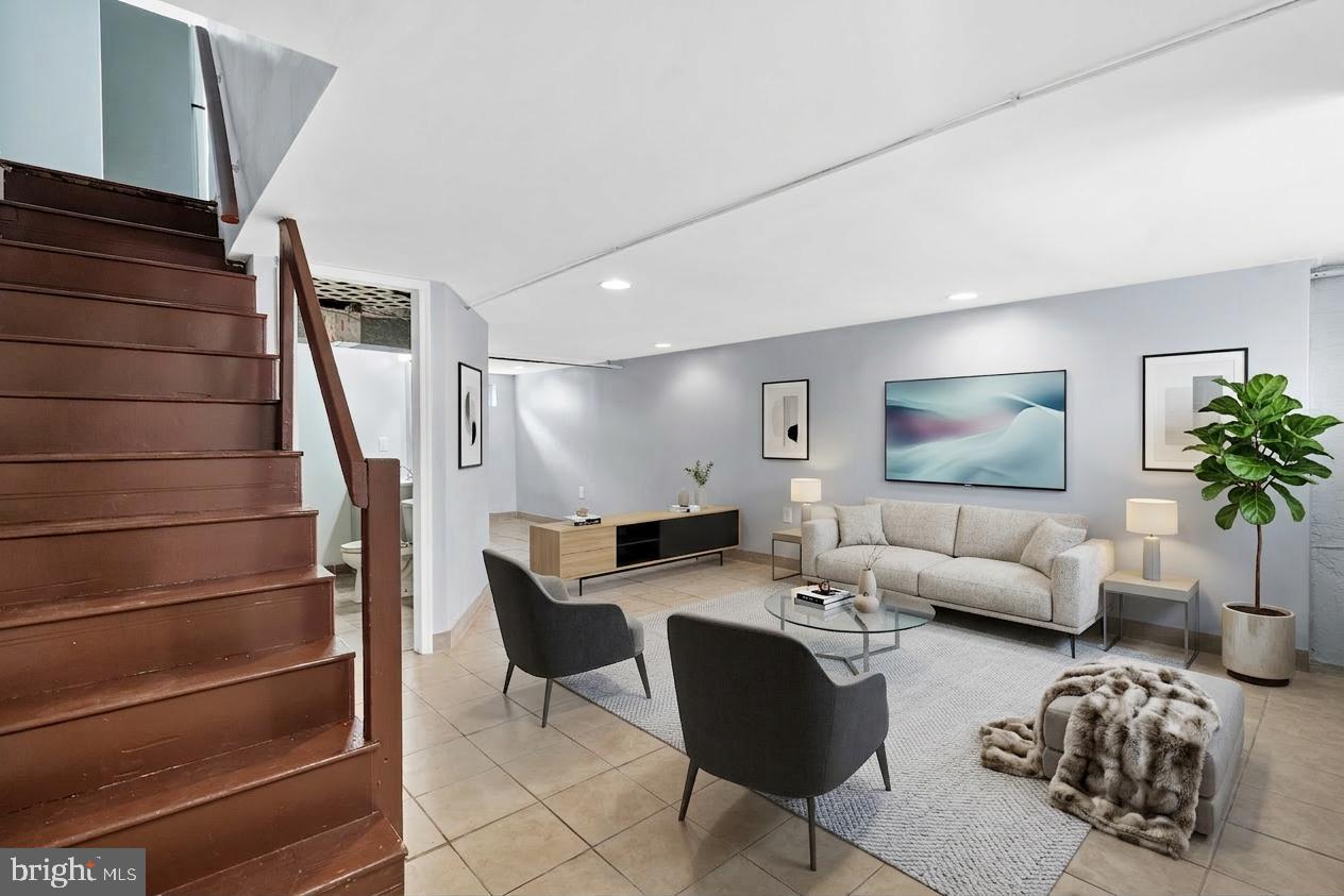 MAYFAIR - Residential