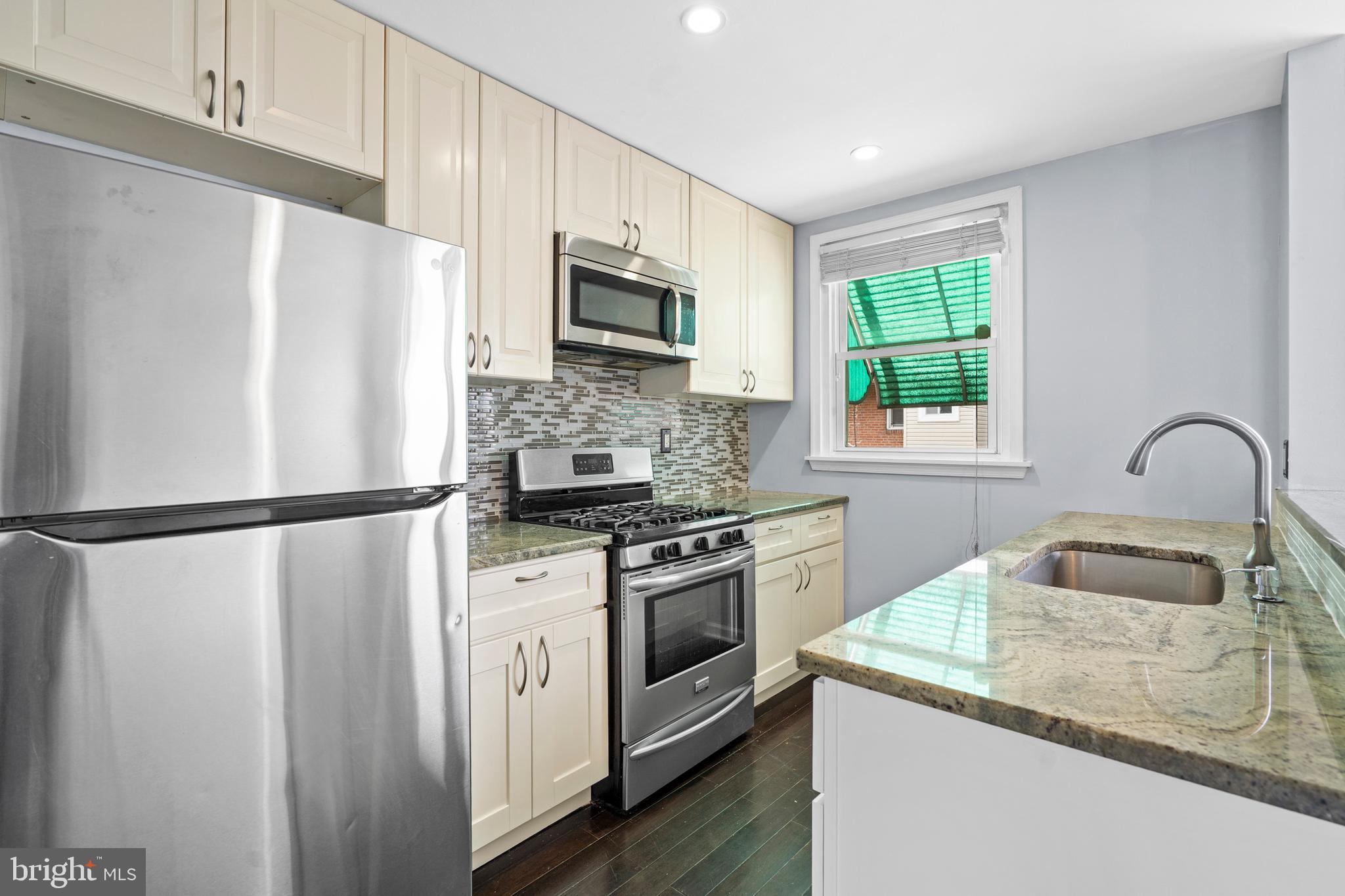 MAYFAIR - Residential