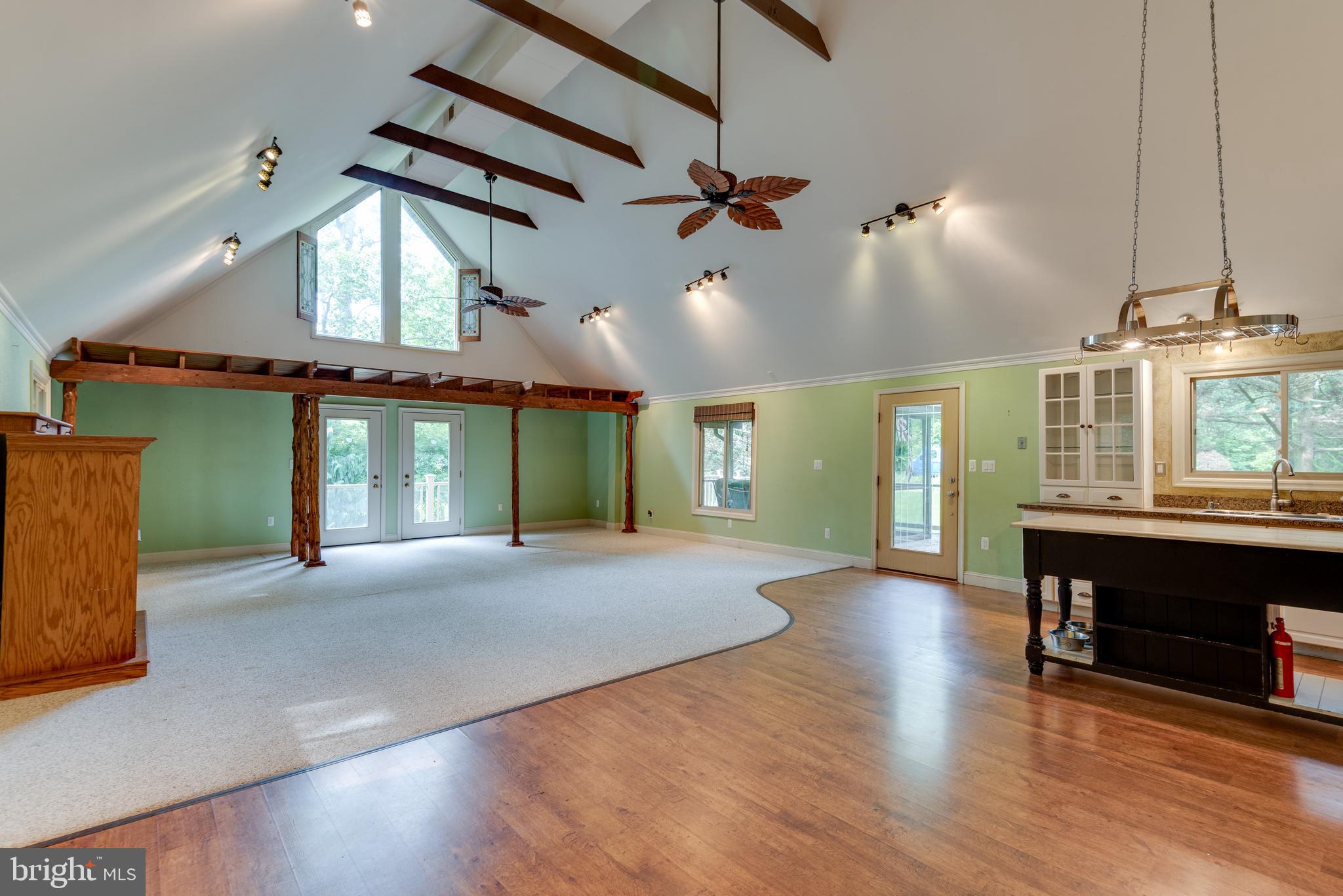 RIVERWOOD FARMS - Residential