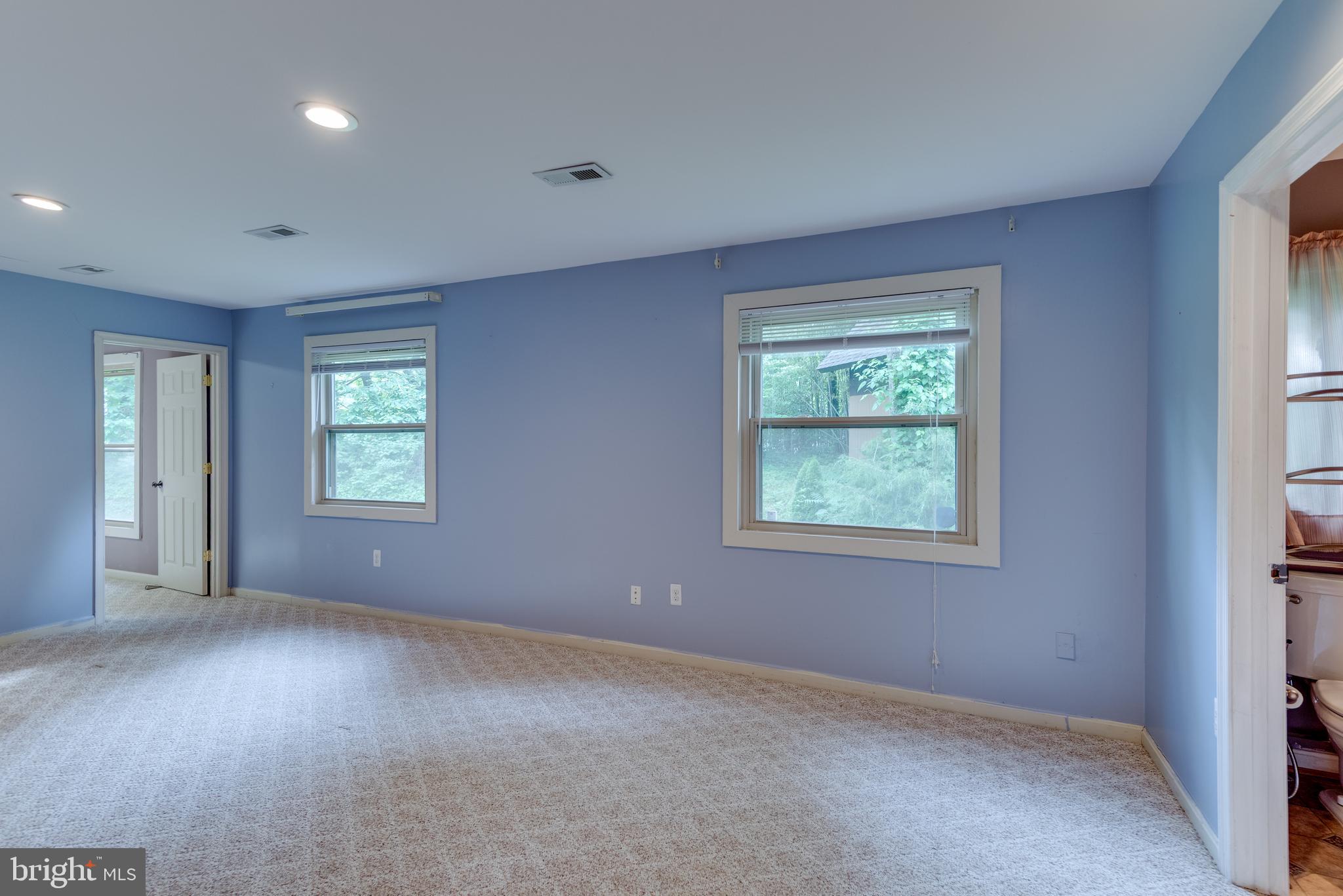 RIVERWOOD FARMS - Residential