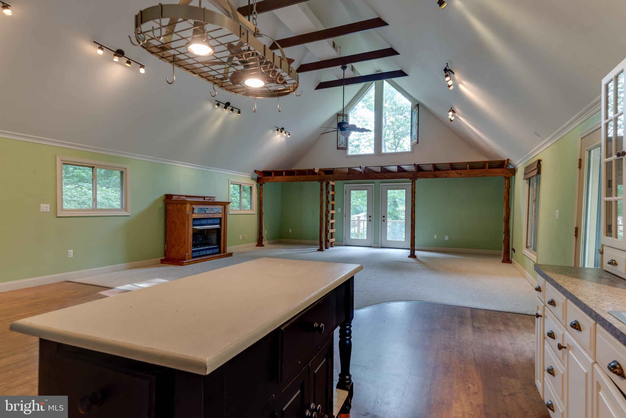 RIVERWOOD FARMS - Residential