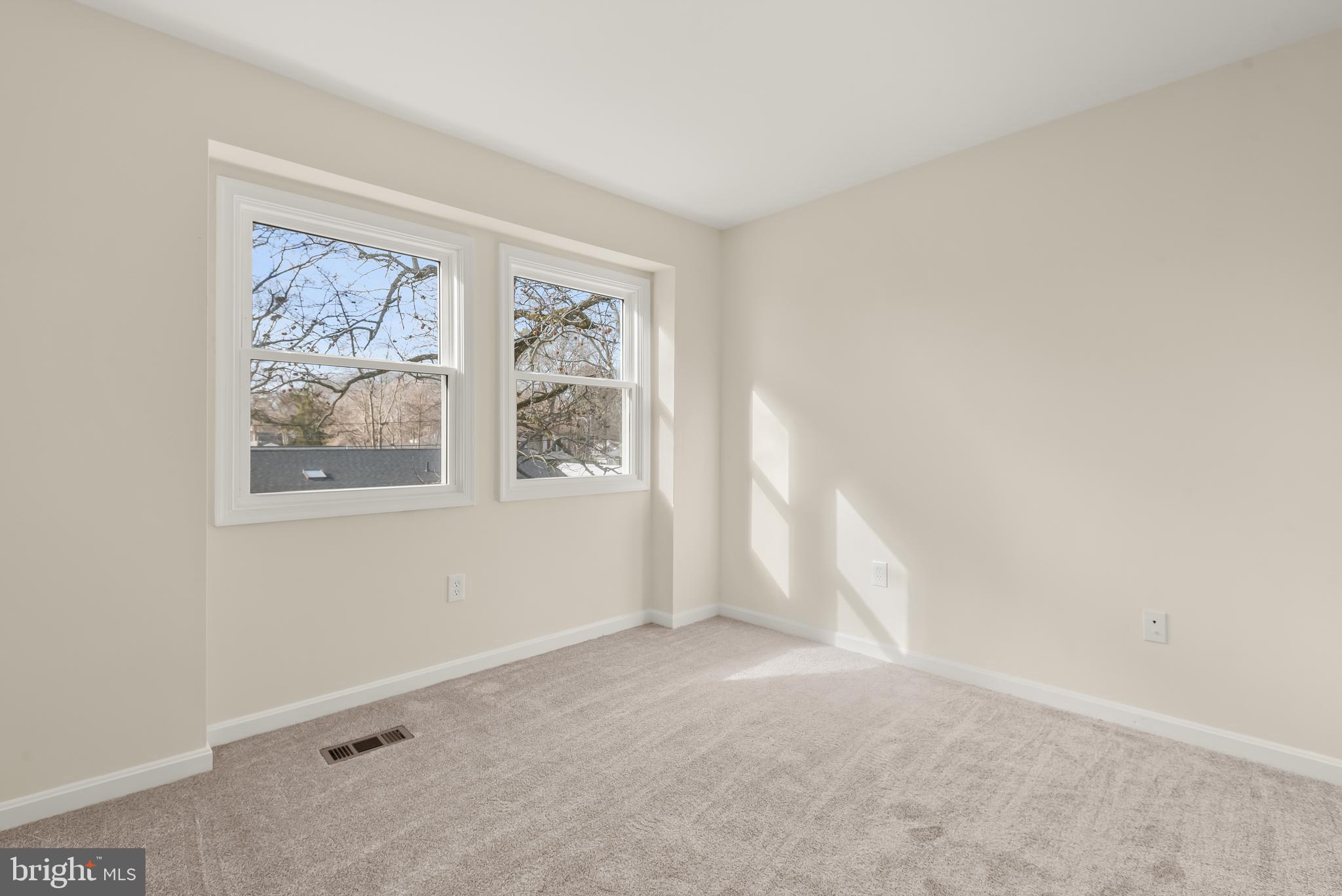 FRANKLIN MANOR BEACH - Residential