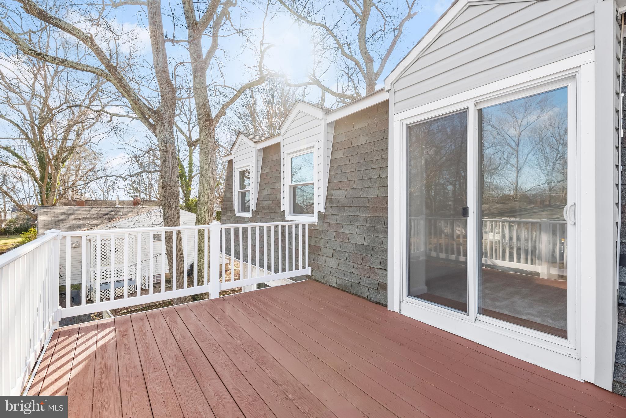 FRANKLIN MANOR BEACH - Residential