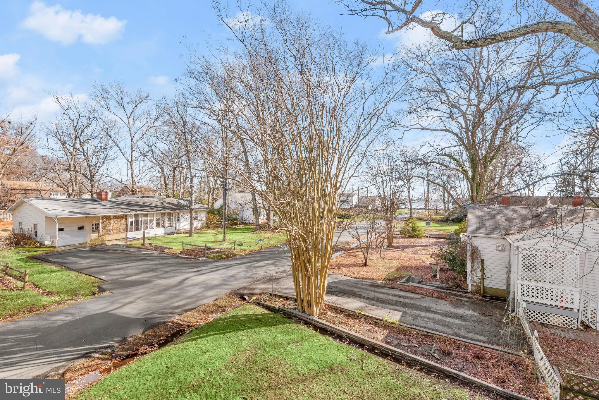 FRANKLIN MANOR BEACH - Residential