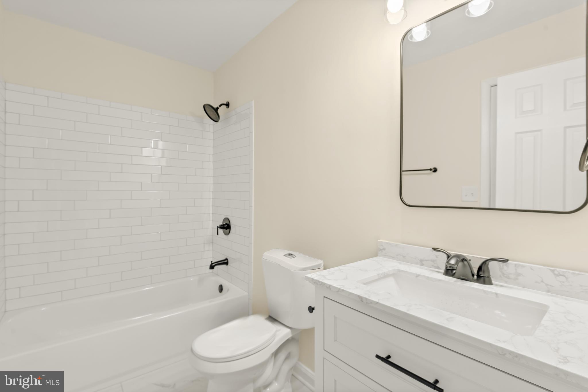 FRANKLIN MANOR BEACH - Residential