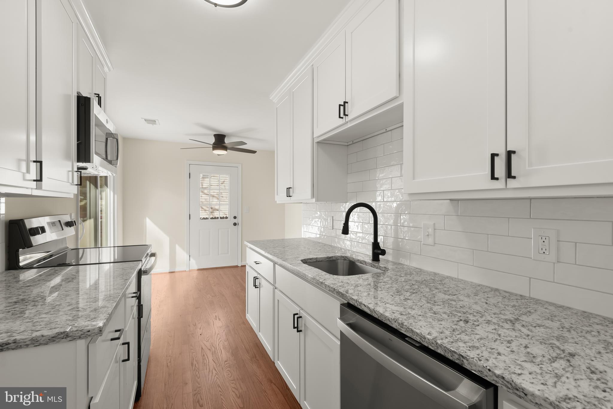 FRANKLIN MANOR BEACH - Residential