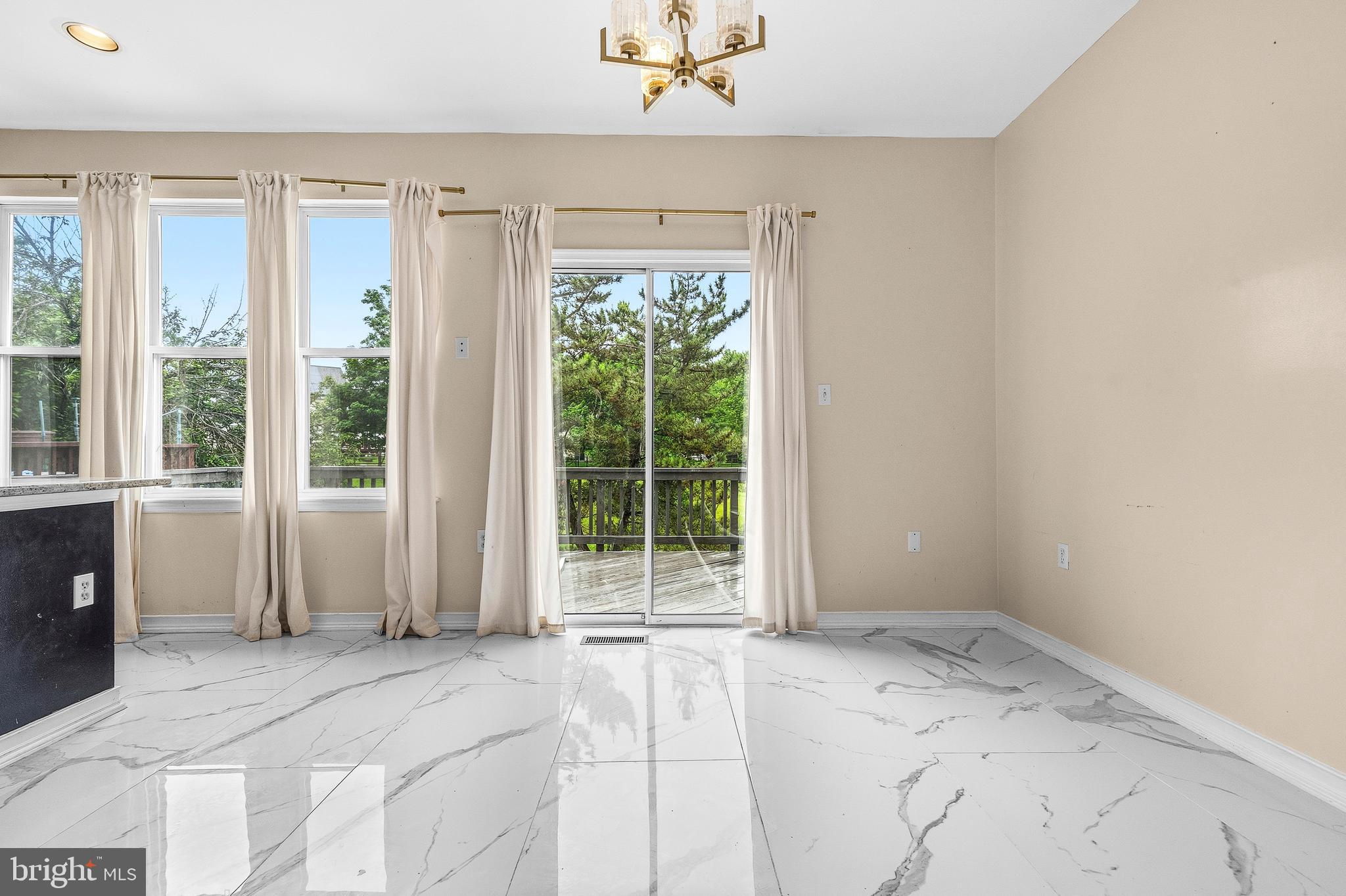 RIDGECREST - Residential