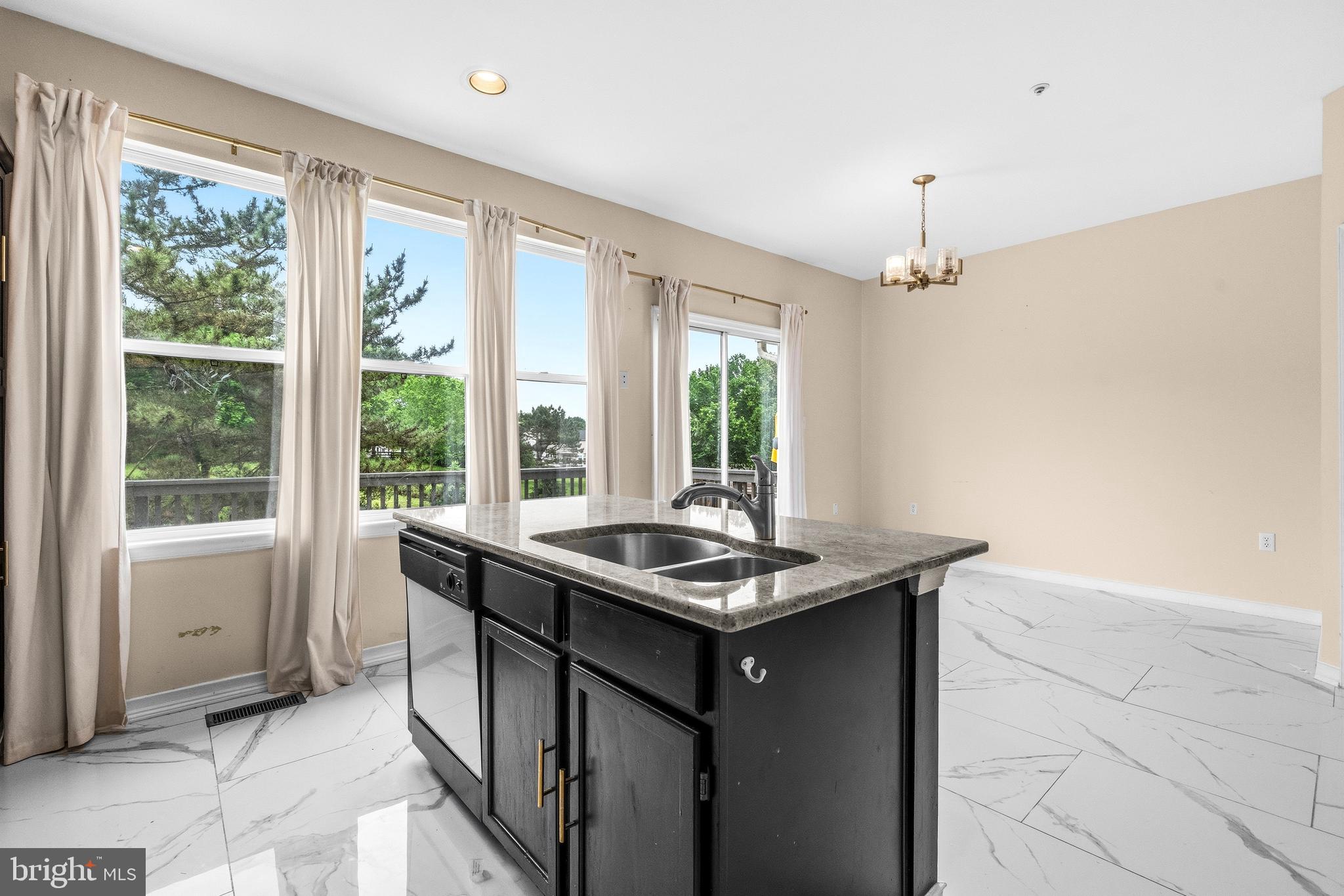 RIDGECREST - Residential