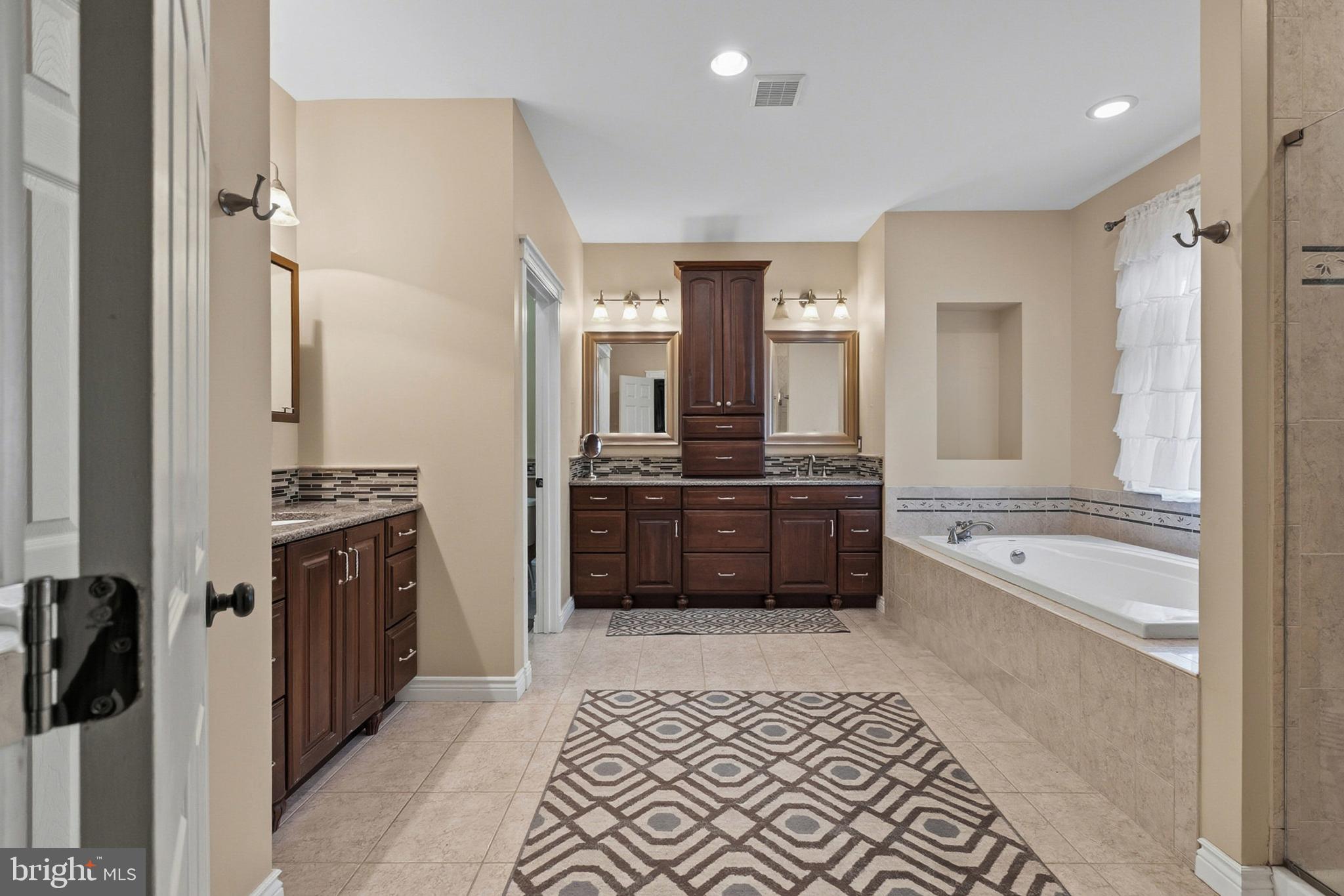 PARKSIDE - Residential