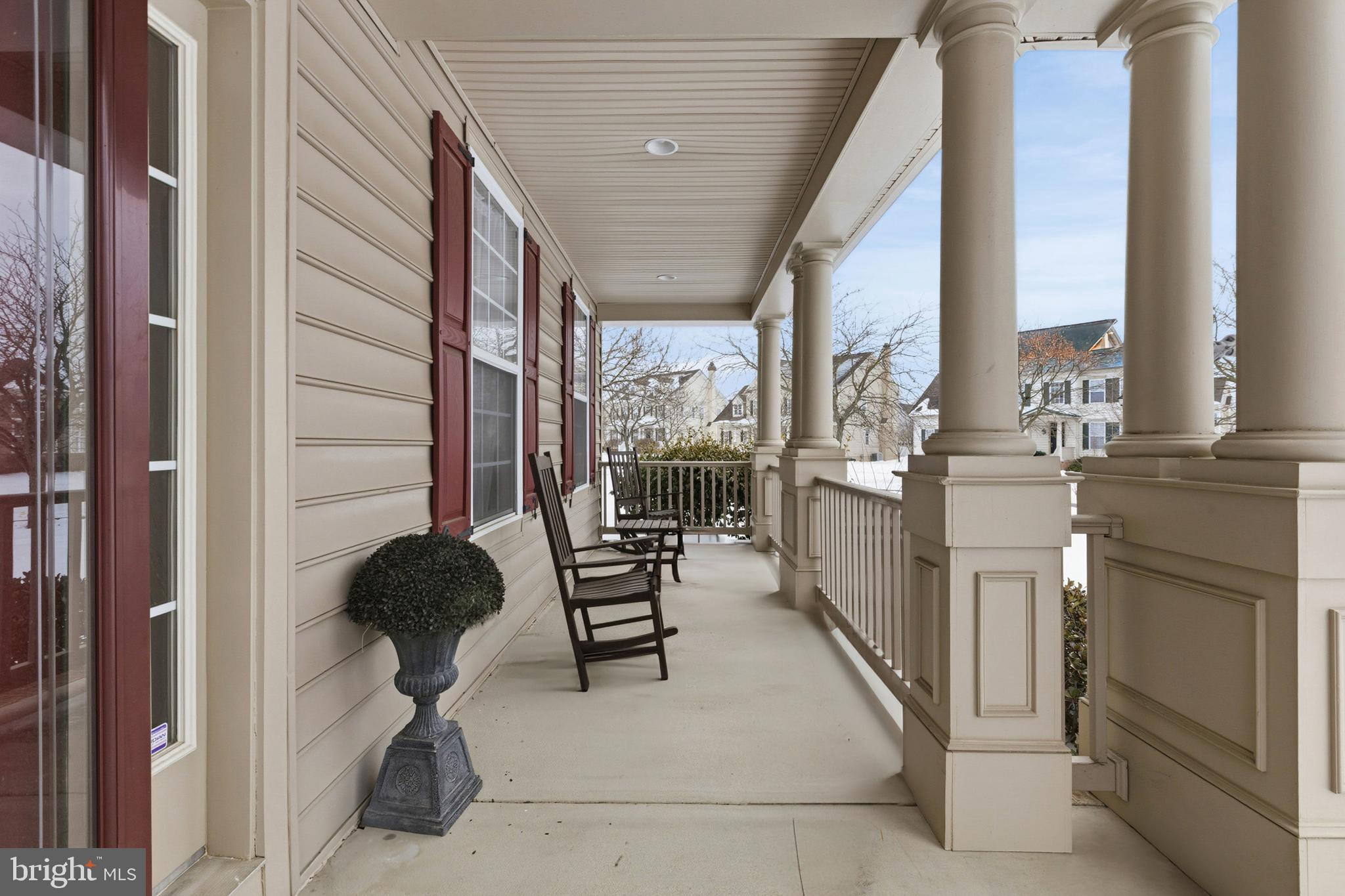 228 WICKERBERRY DRIVE