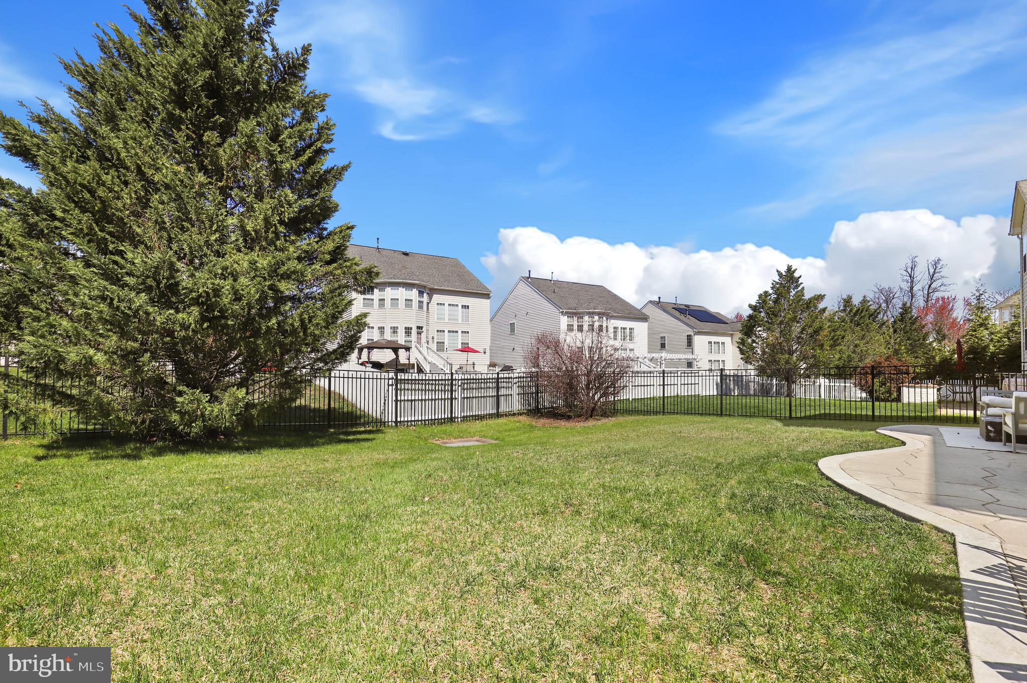 PORT POTOMAC - Residential