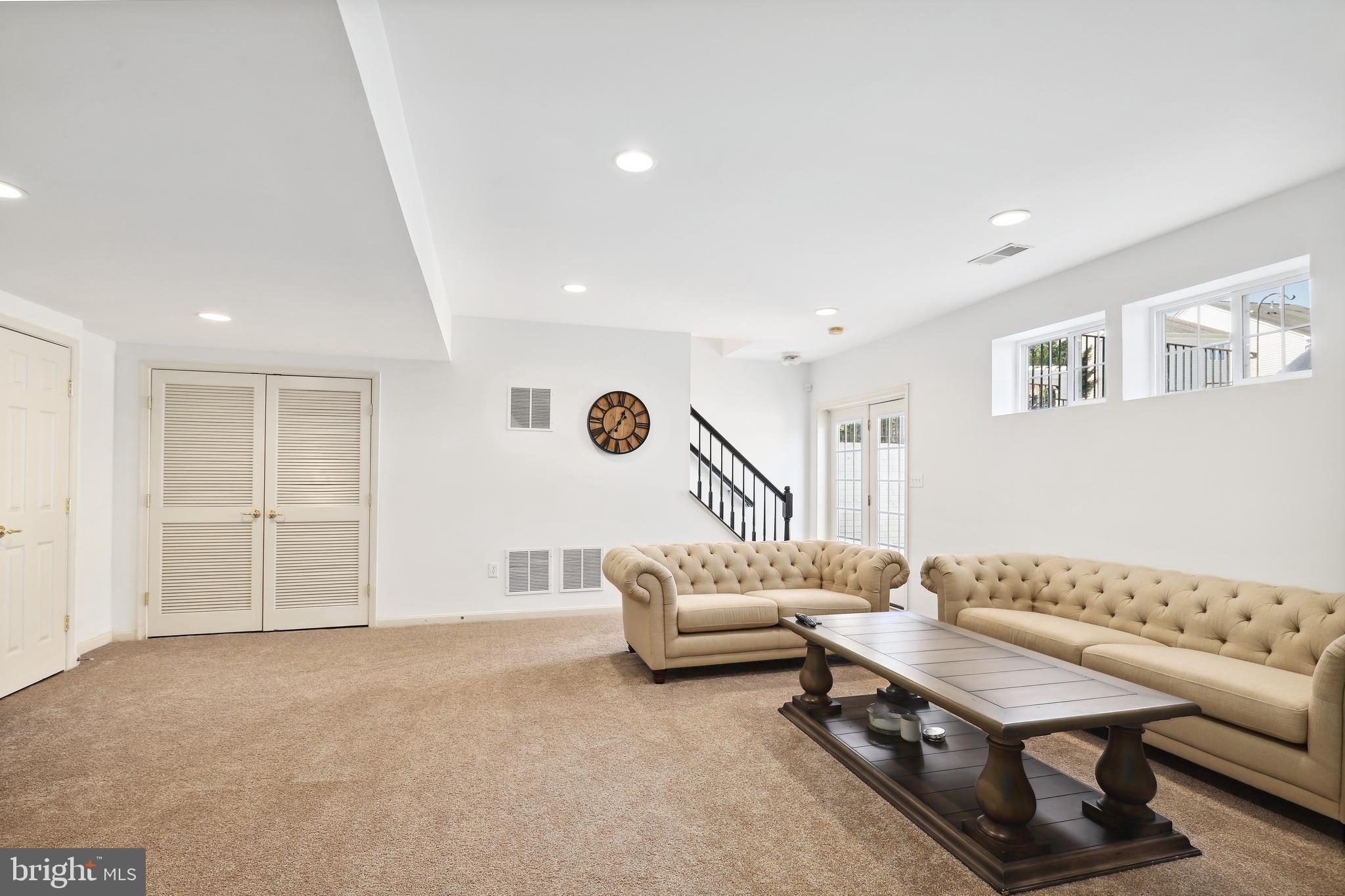 PORT POTOMAC - Residential