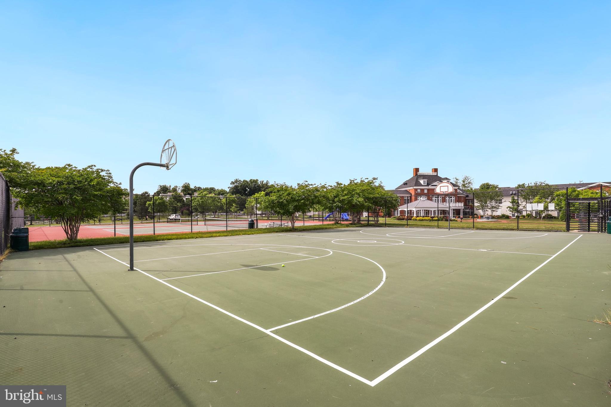 PORT POTOMAC - Residential