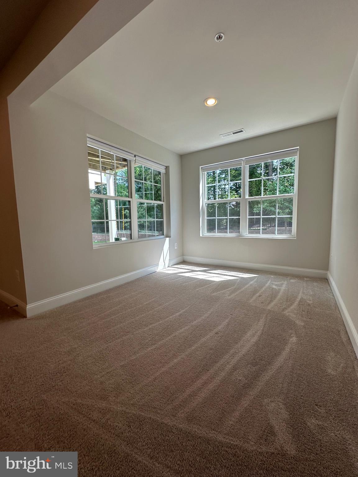 TROTTER CROSSING - Residential Lease