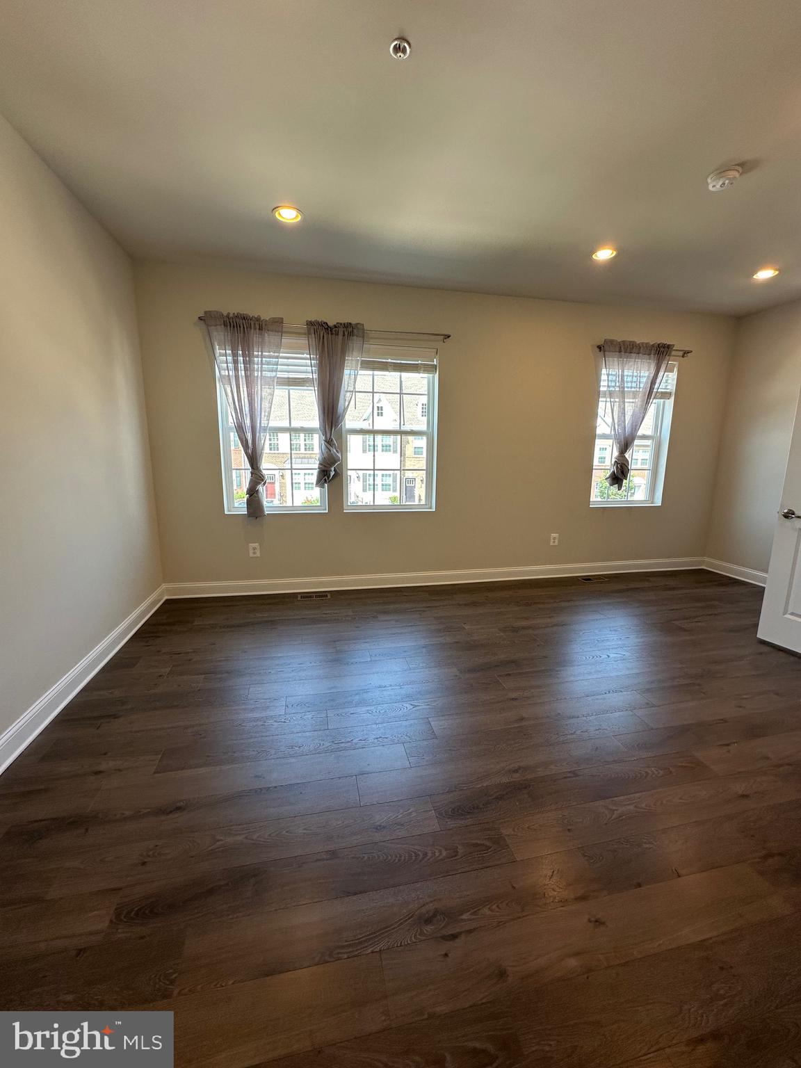 TROTTER CROSSING - Residential Lease