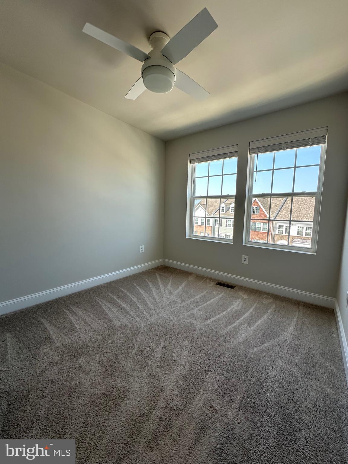 TROTTER CROSSING - Residential Lease