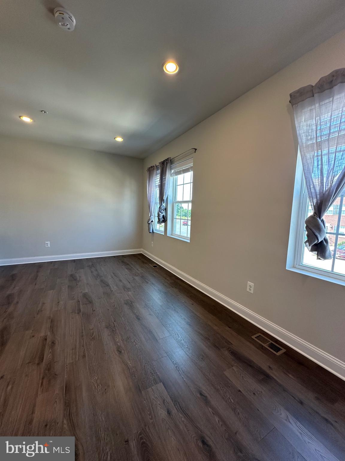 TROTTER CROSSING - Residential Lease